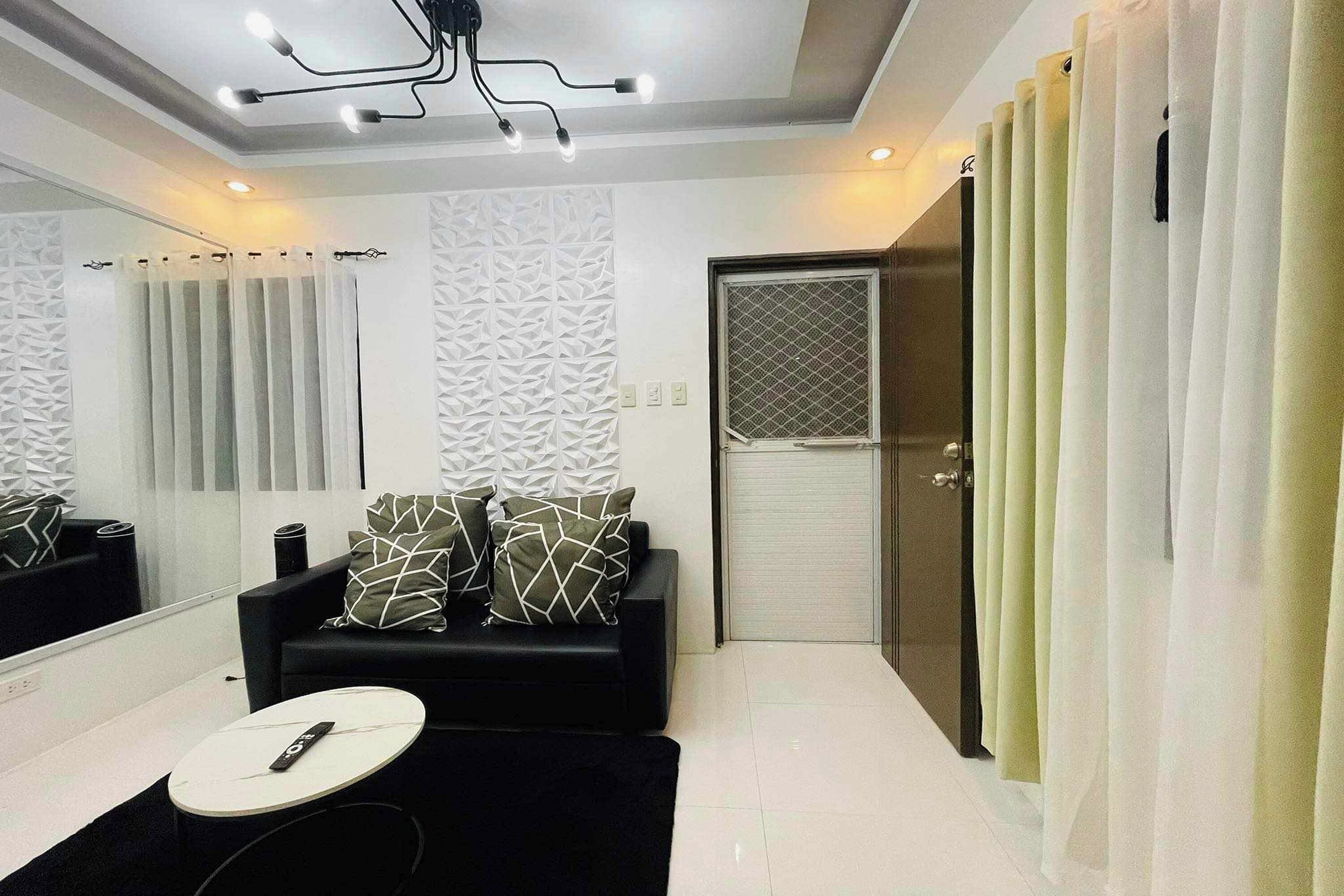 Shiella's Staycation House