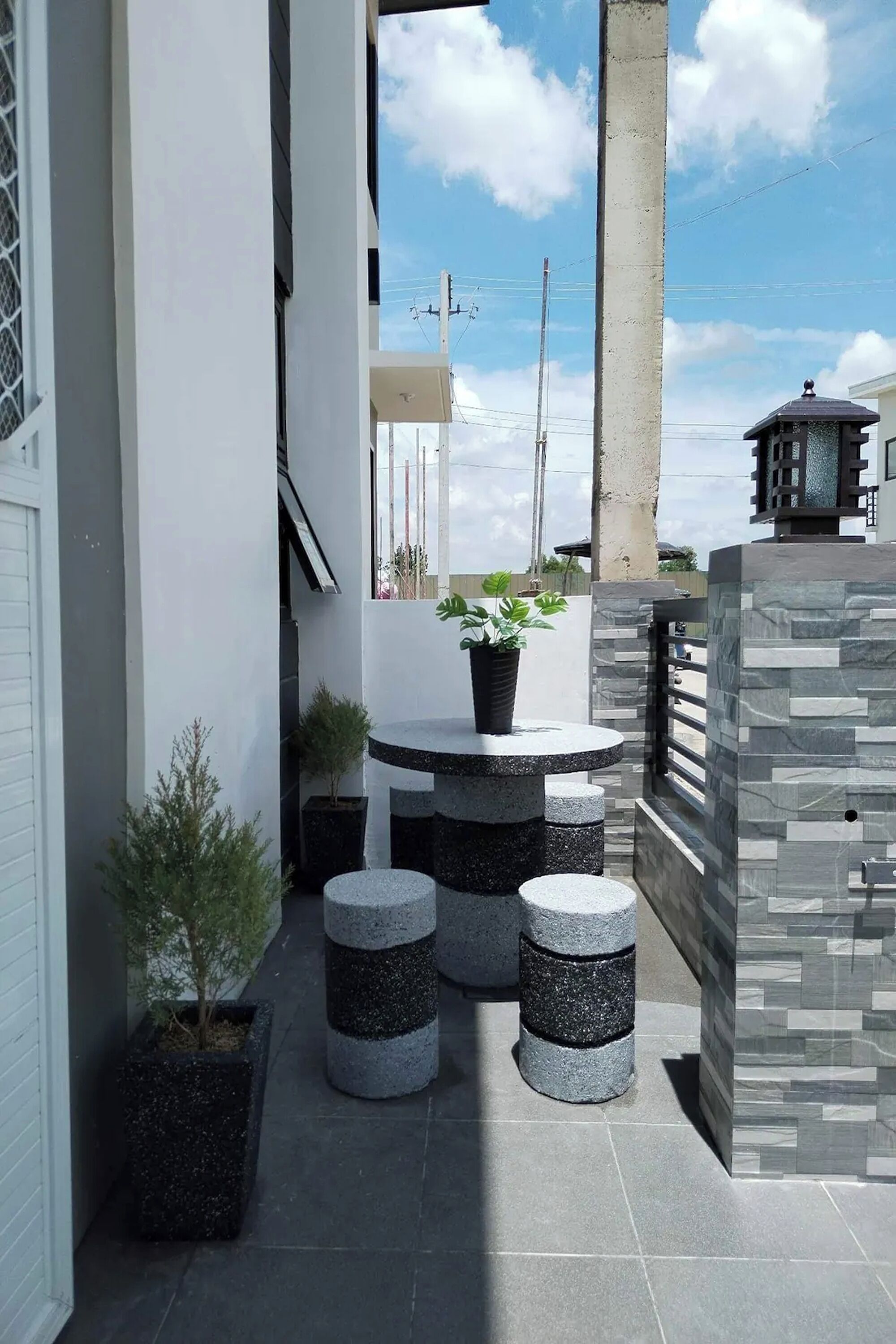 Shiella's Staycation House
