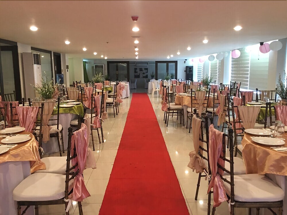 Top Star Hotel