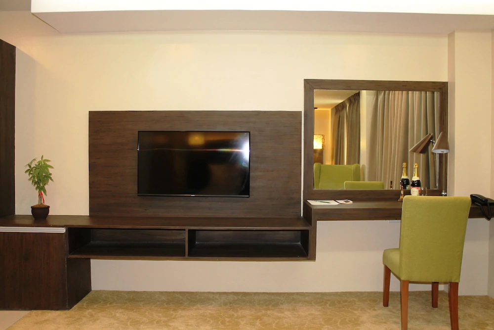 Top Star Hotel