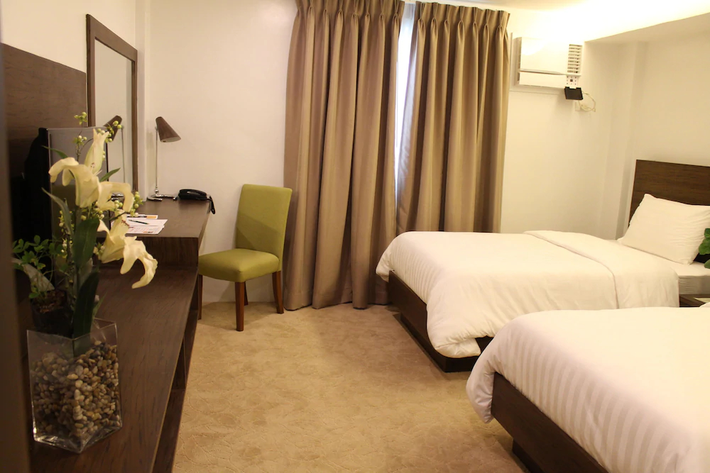 Top Star Hotel