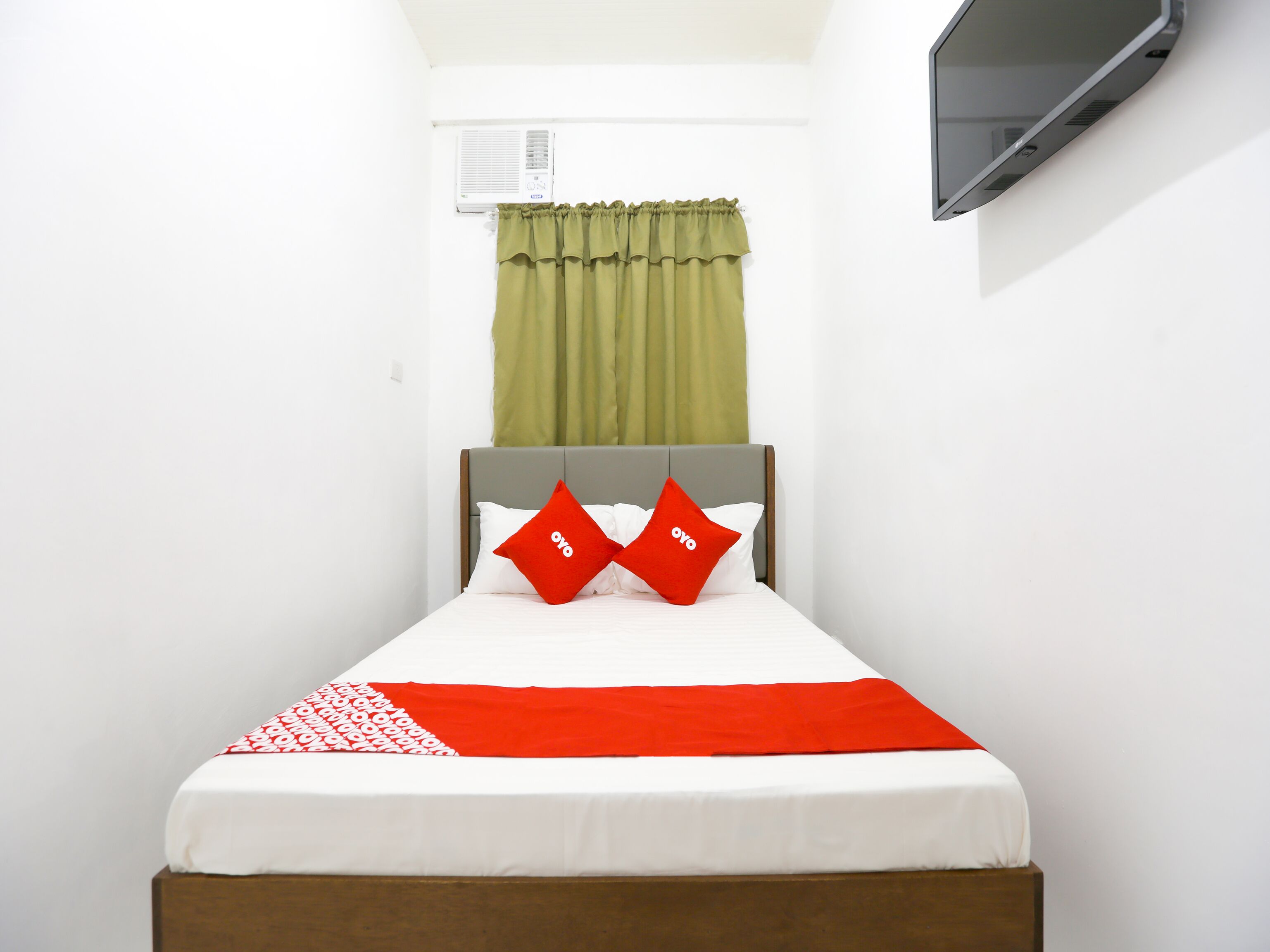 Jade Apartelle by OYO Rooms