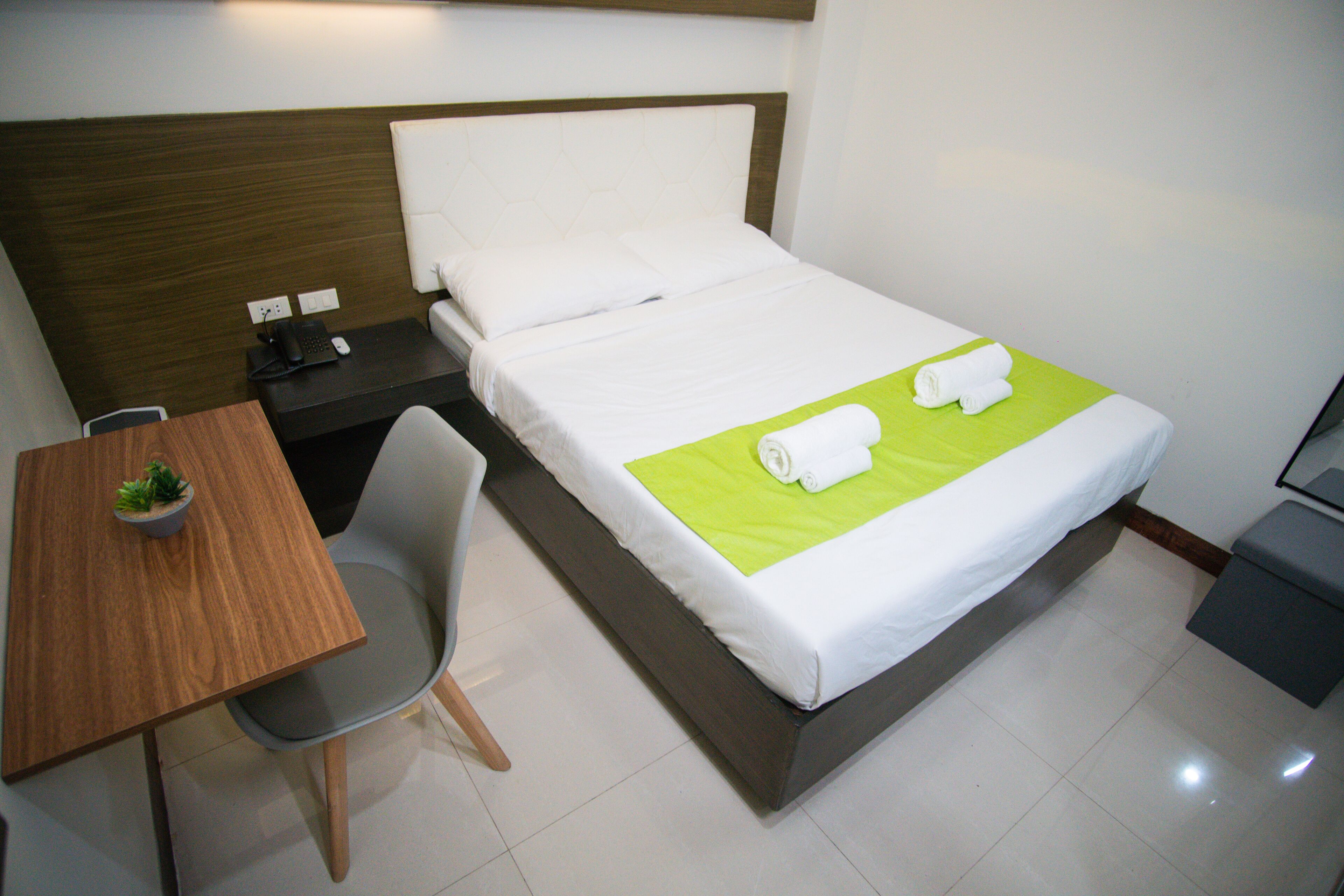 Benrose Hotel