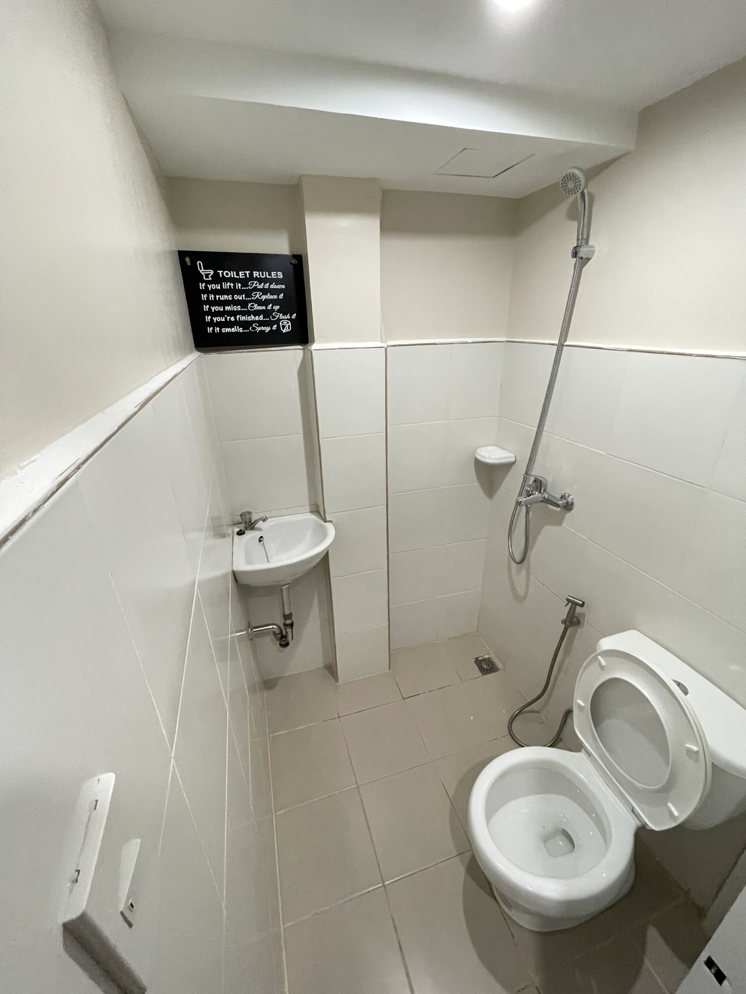 Fb Dormitel Suites