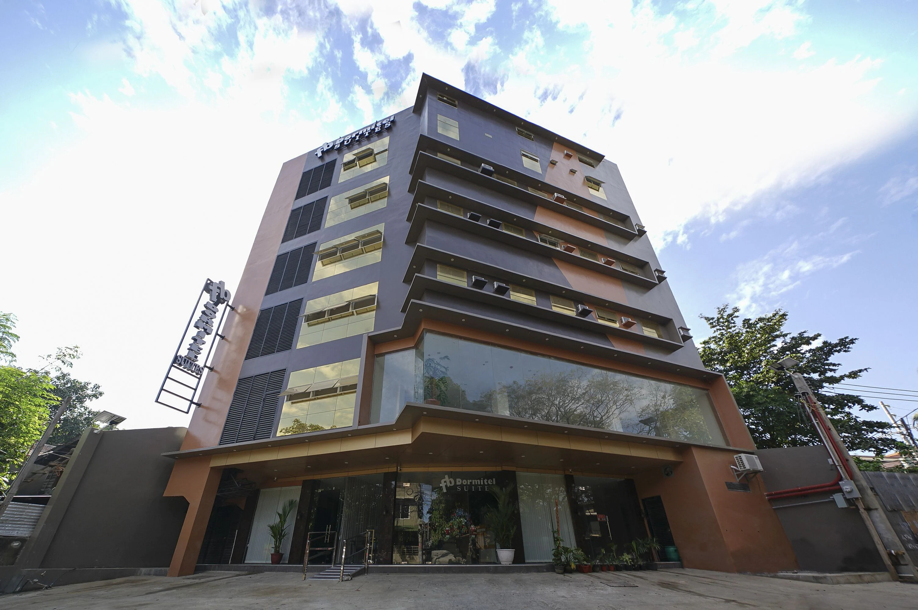 Fb Dormitel Suites