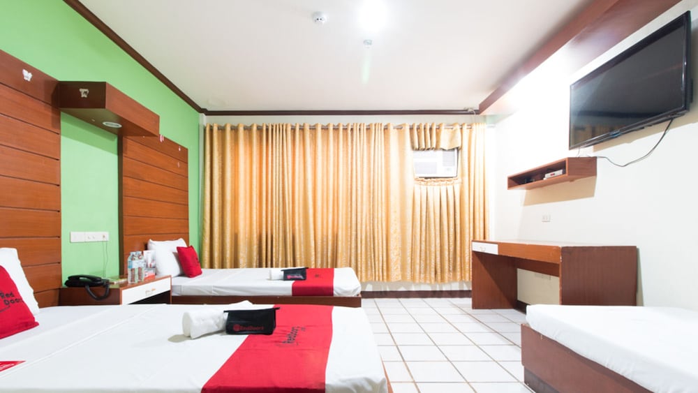 Goodnews Travellers Inn by RedDoorz