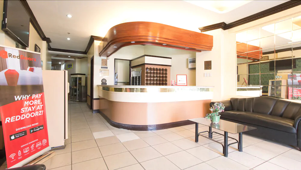 Goodnews Travellers Inn by RedDoorz