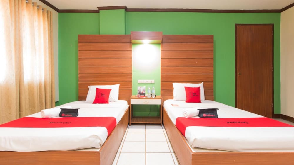 Goodnews Travellers Inn by RedDoorz