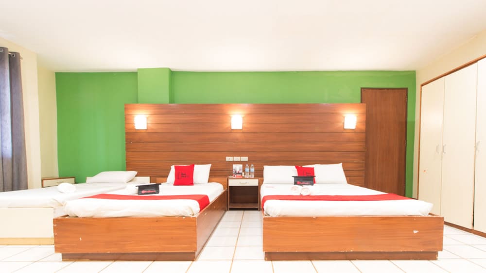 Goodnews Travellers Inn by RedDoorz