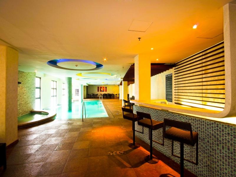 Mallberry Suites Business Hotel