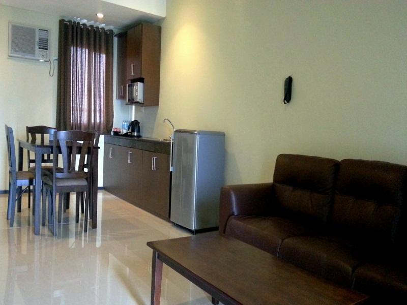 Mallberry Suites Business Hotel