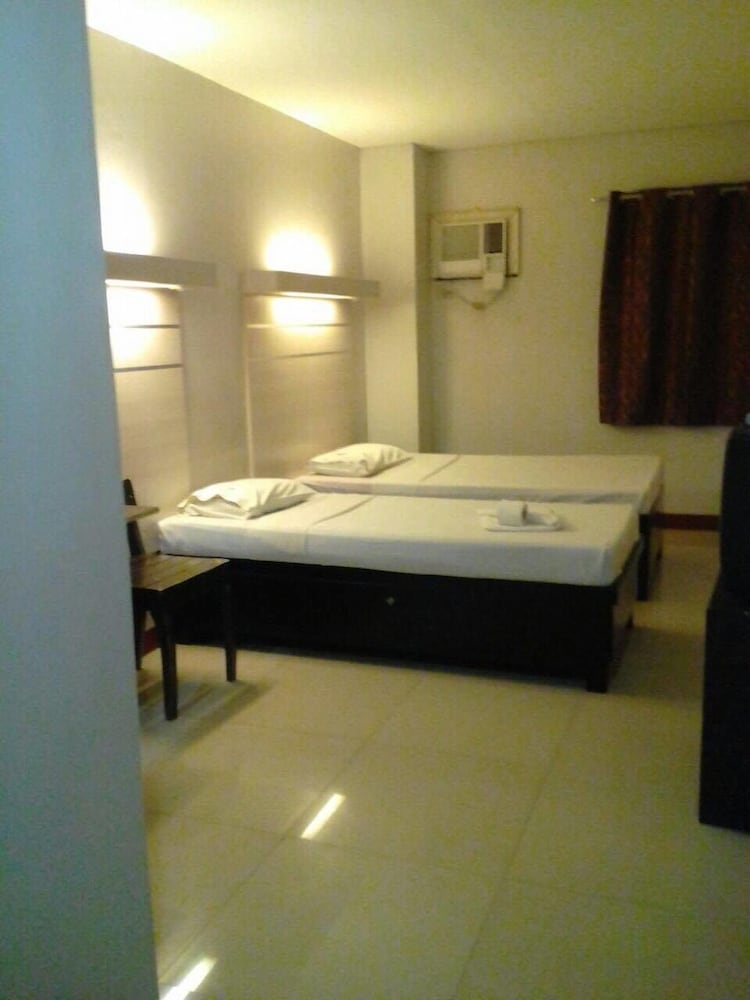 The Loft Inn