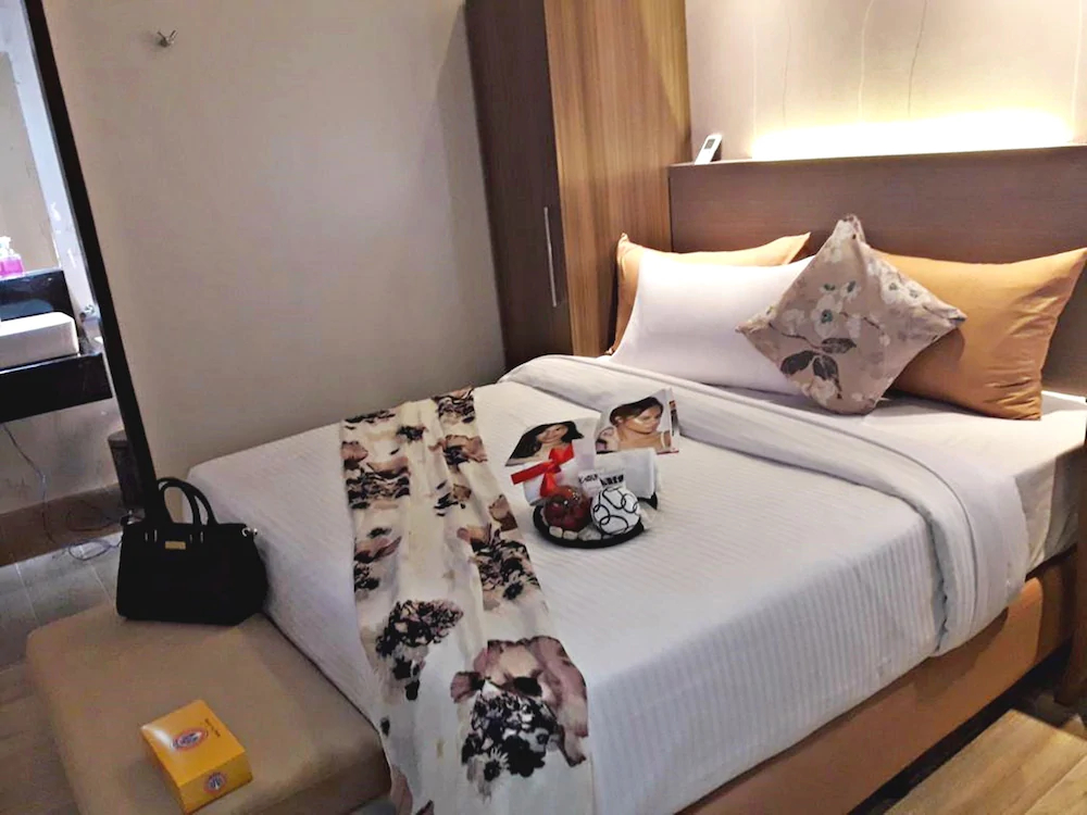 Red Mango Suites