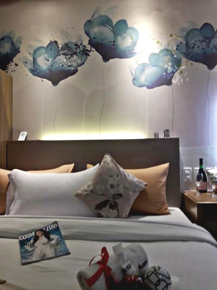 Red Mango Suites