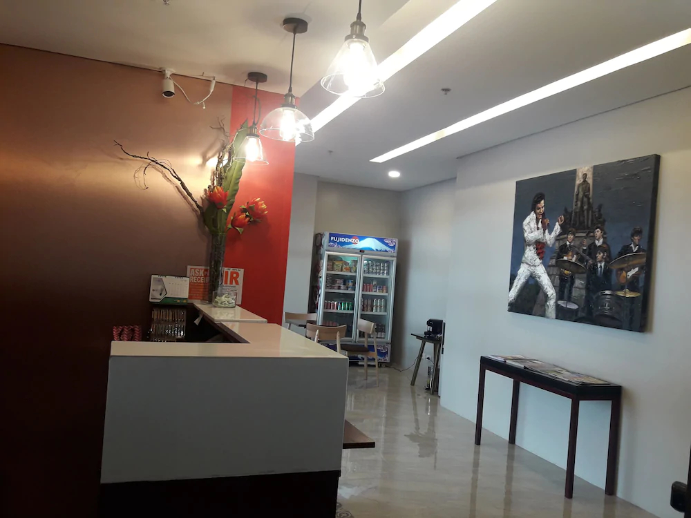Red Mango Suites