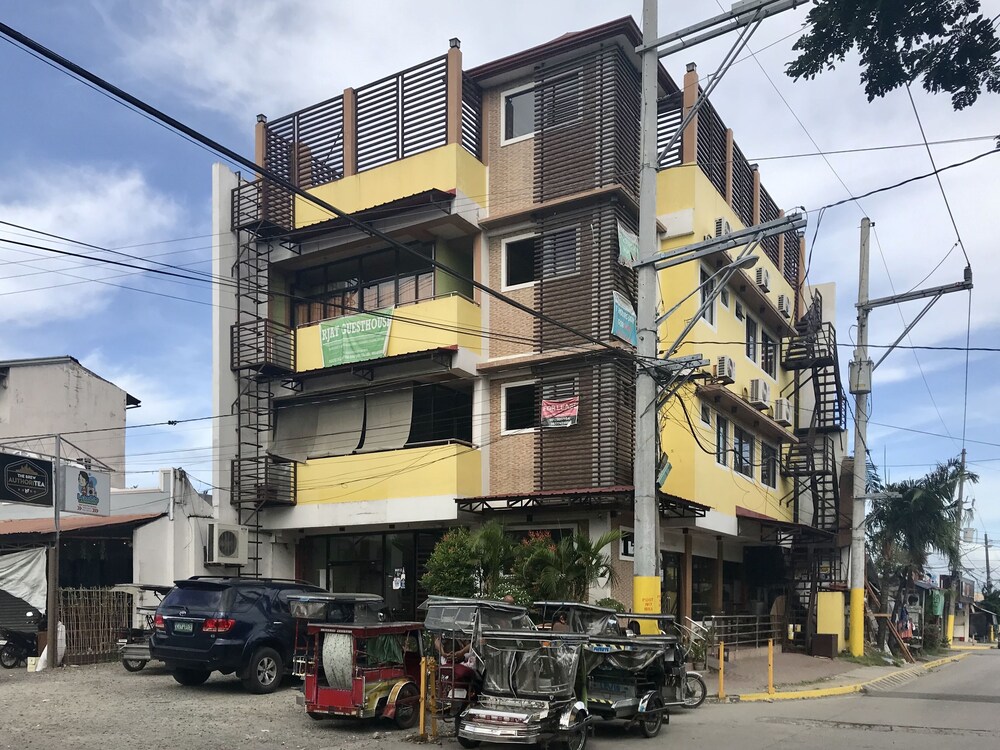 Rjat Guesthouse