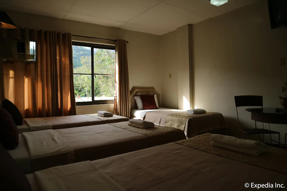 Splash Mountain Resort Hotel