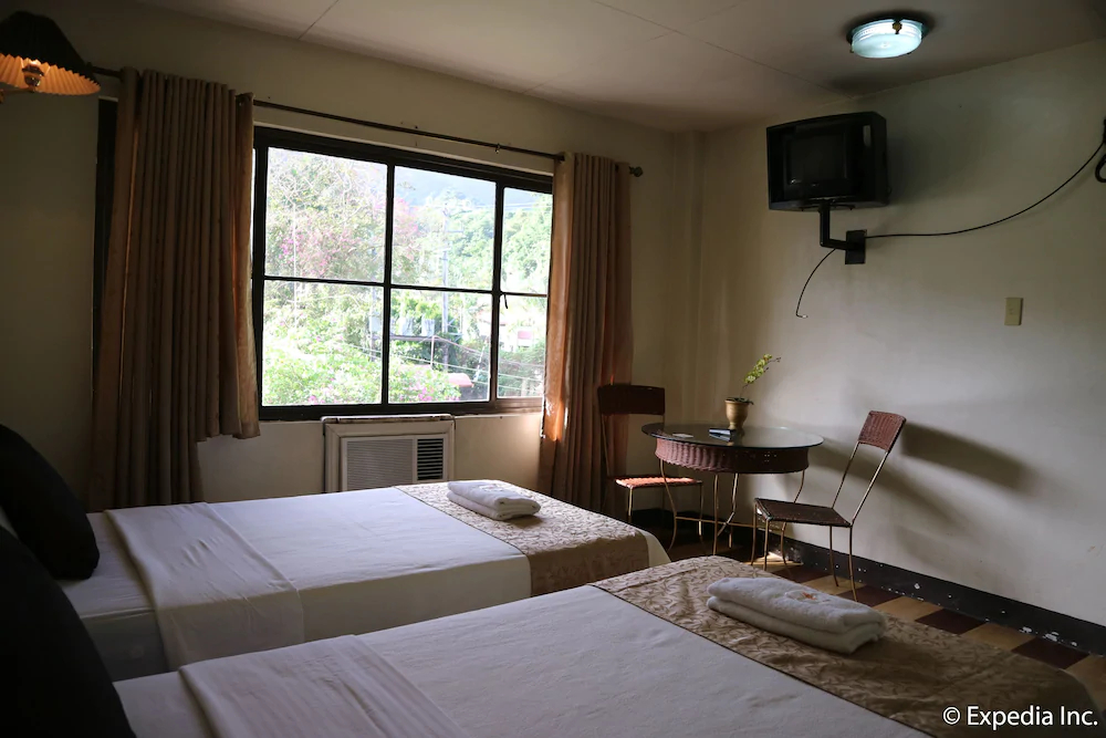 Splash Mountain Resort Hotel