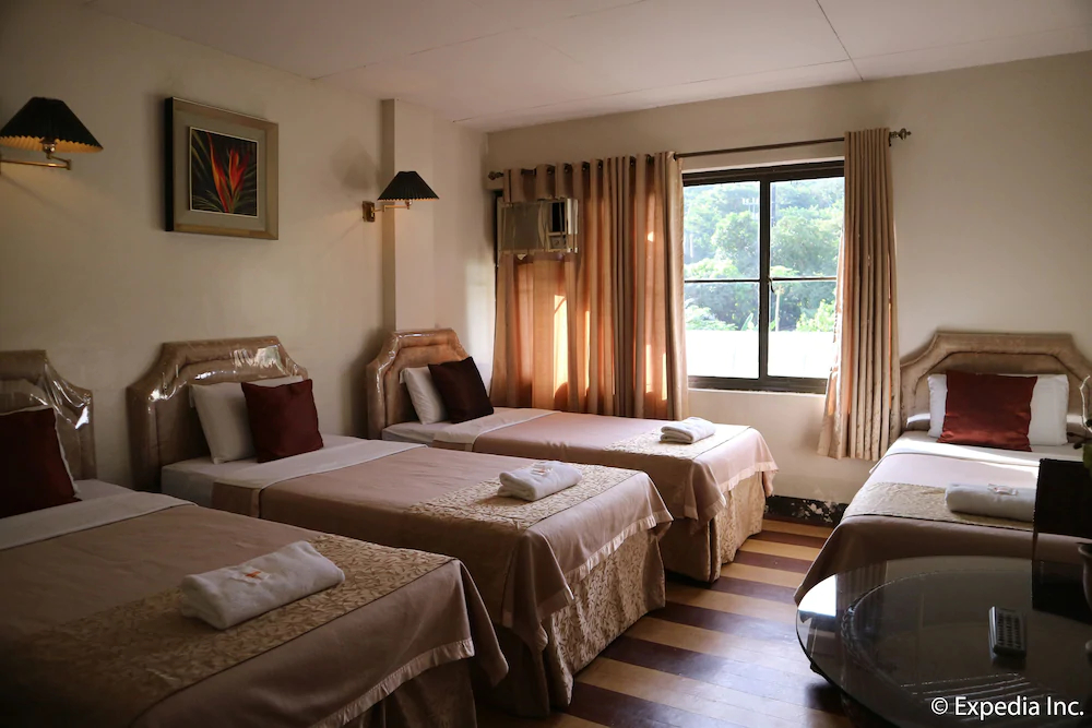 Splash Mountain Resort Hotel