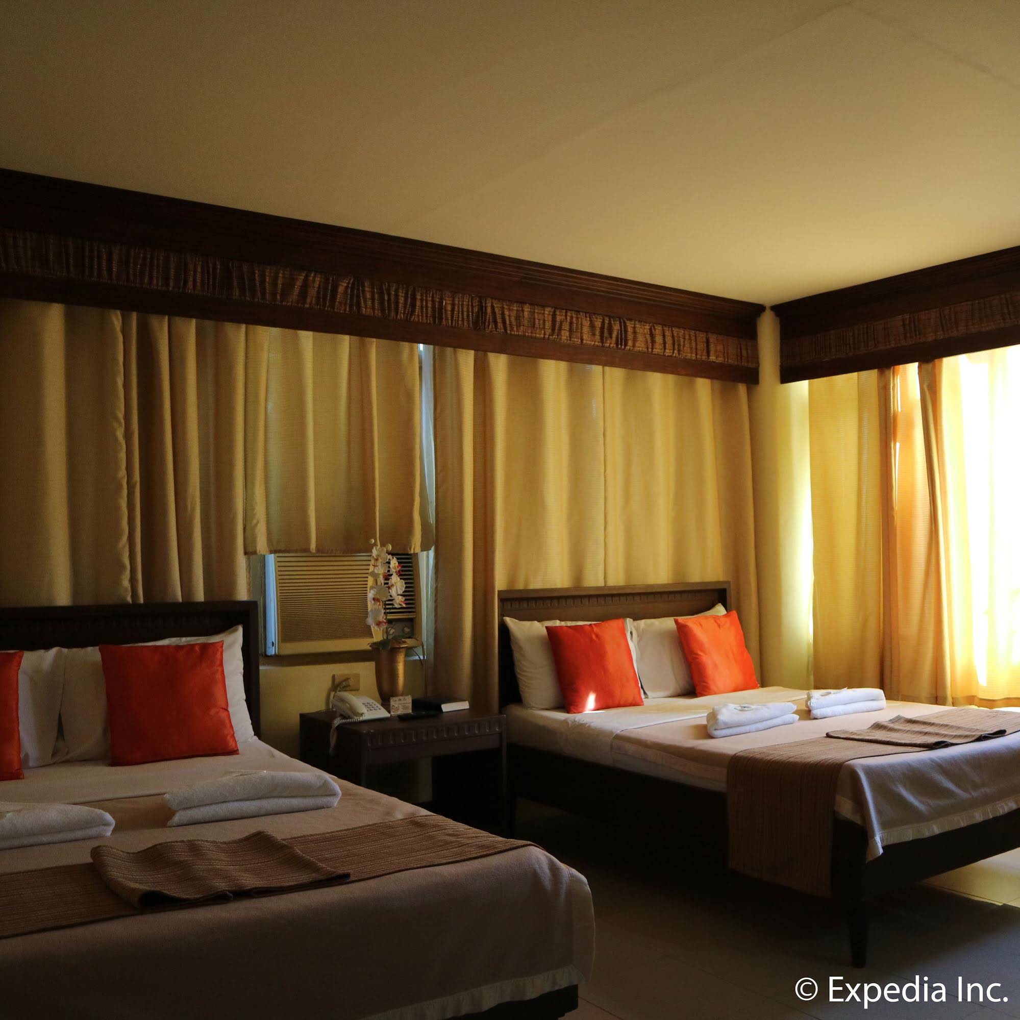 Splash Oasis Resort Hotel