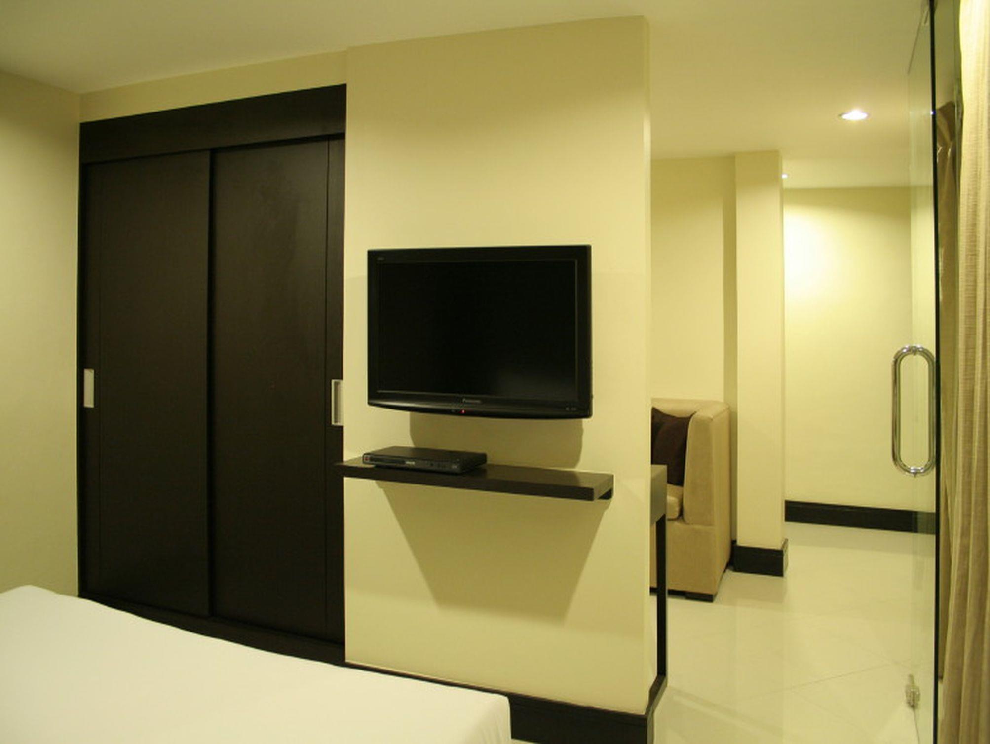 The Green Glass Boutique Hotel