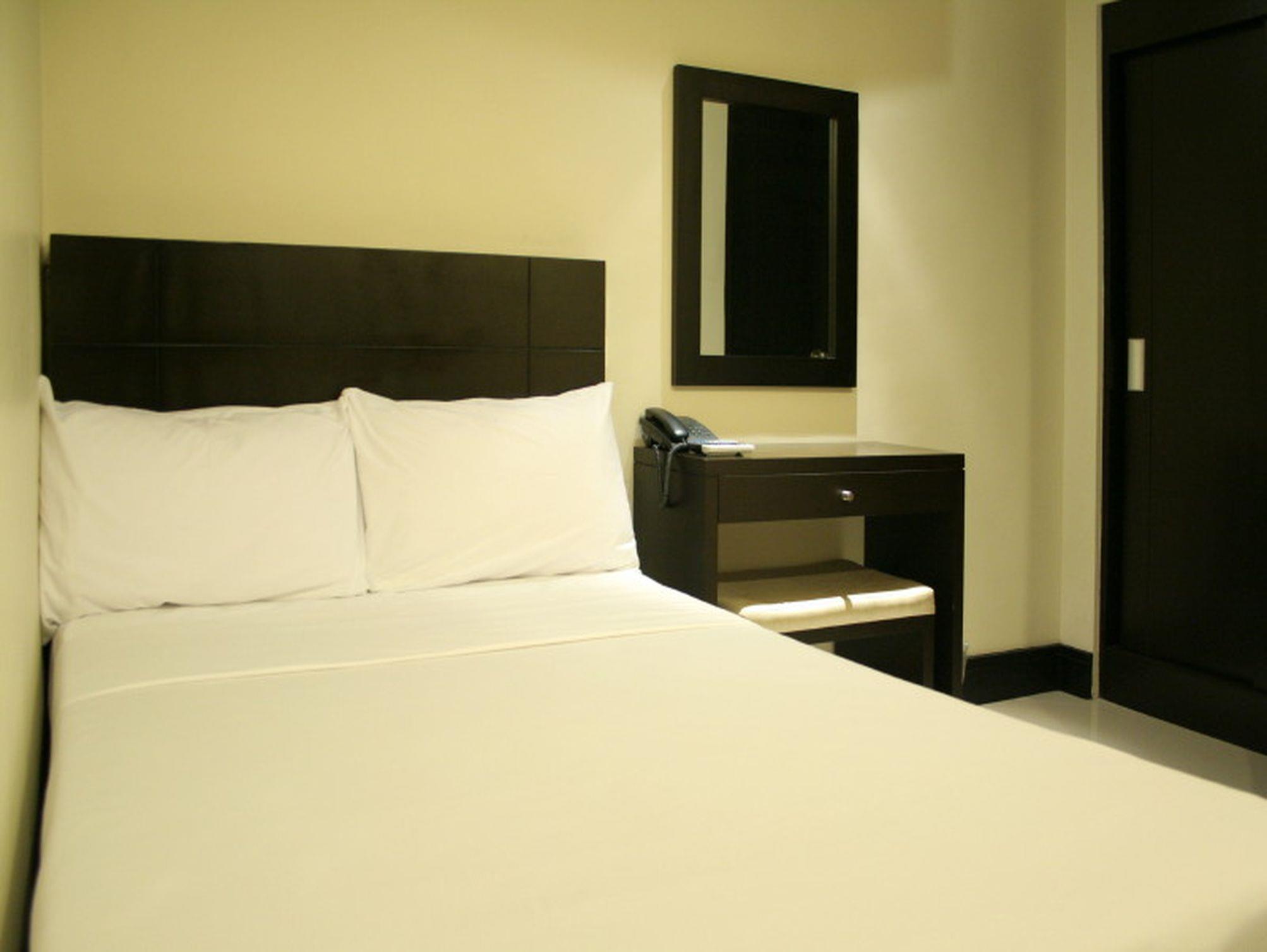 The Green Glass Boutique Hotel