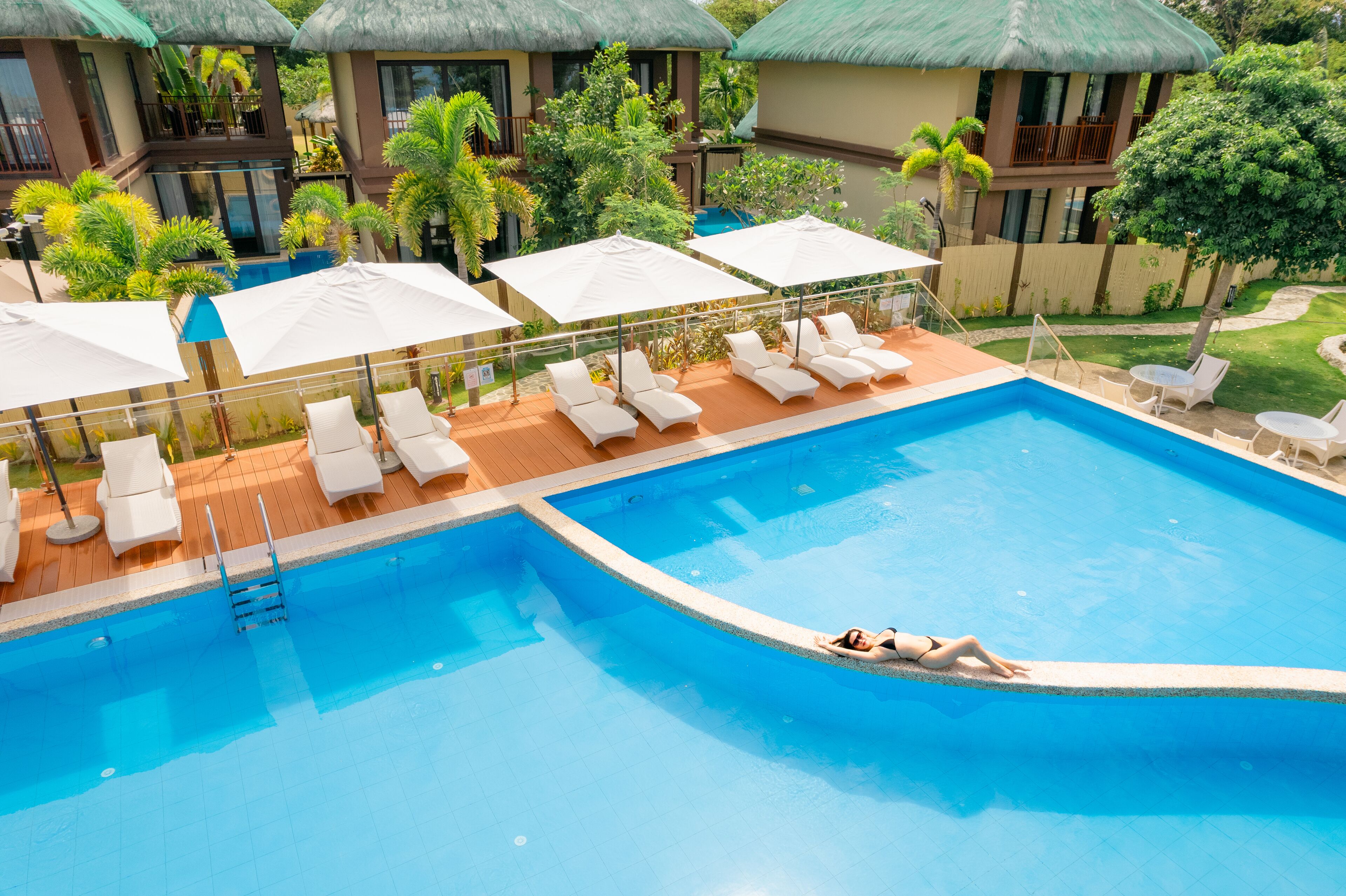 H Resorts - The Coral Cliff