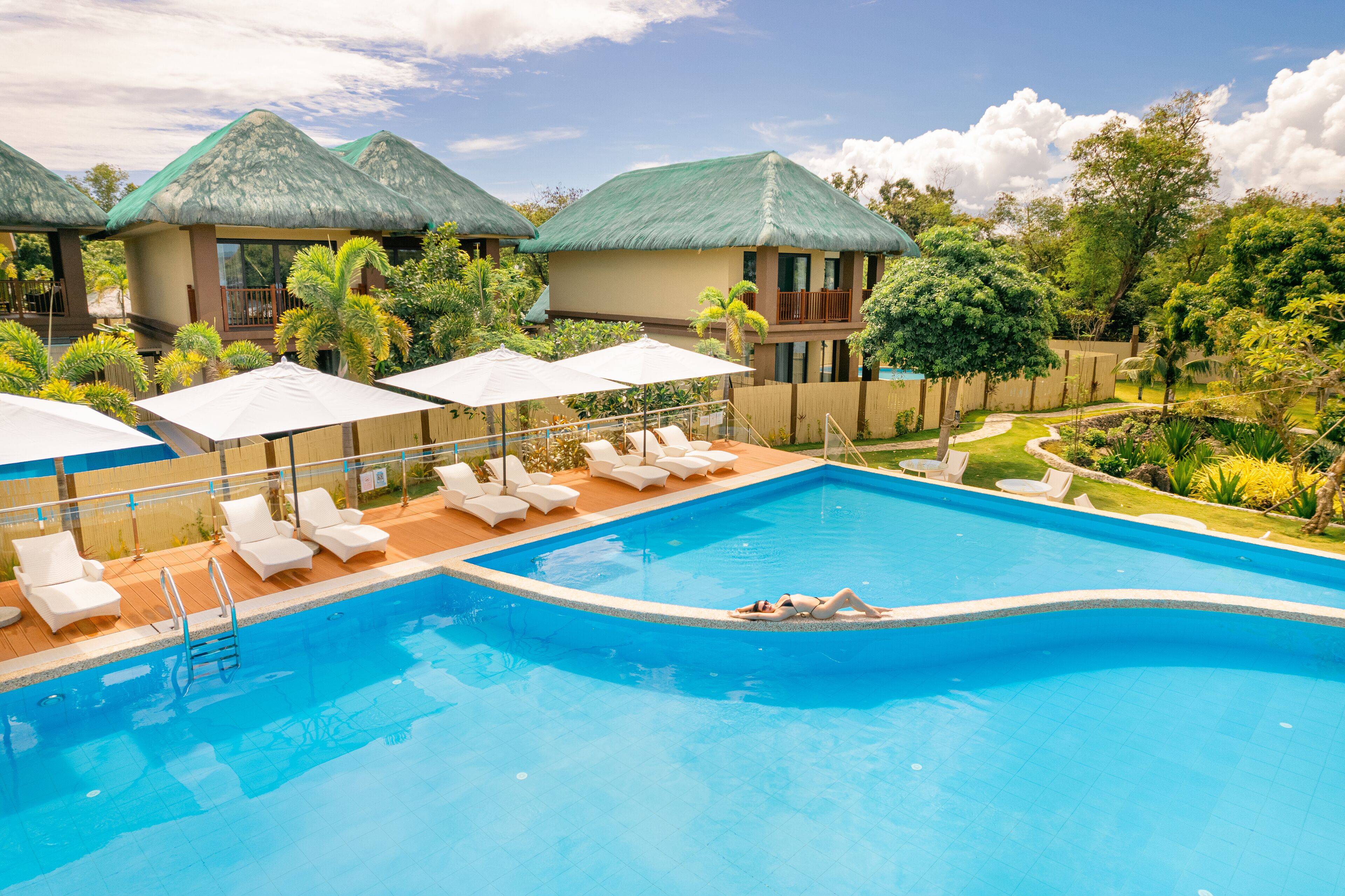 H Resorts - The Coral Cliff