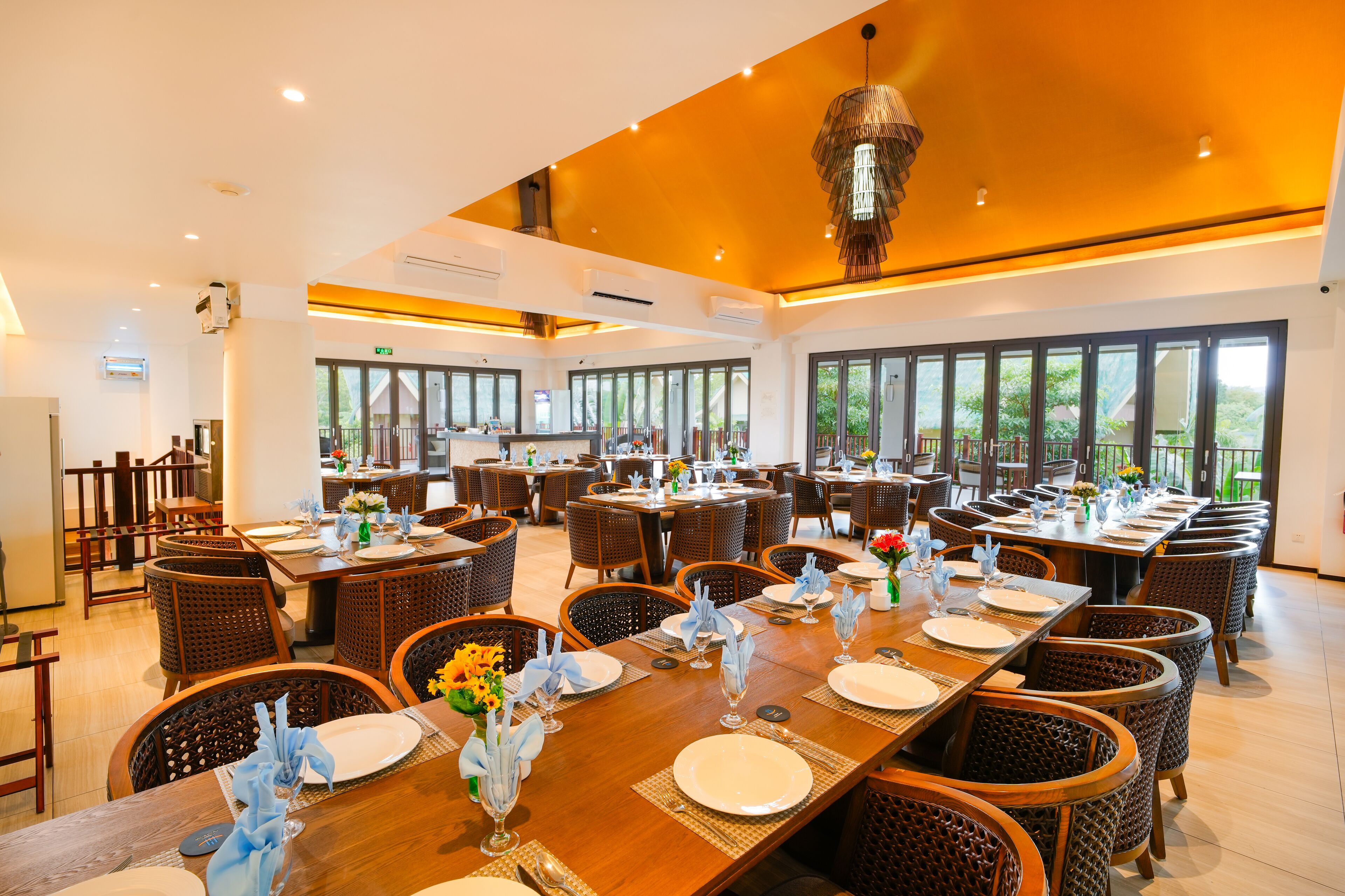 H Resorts - The Coral Cliff