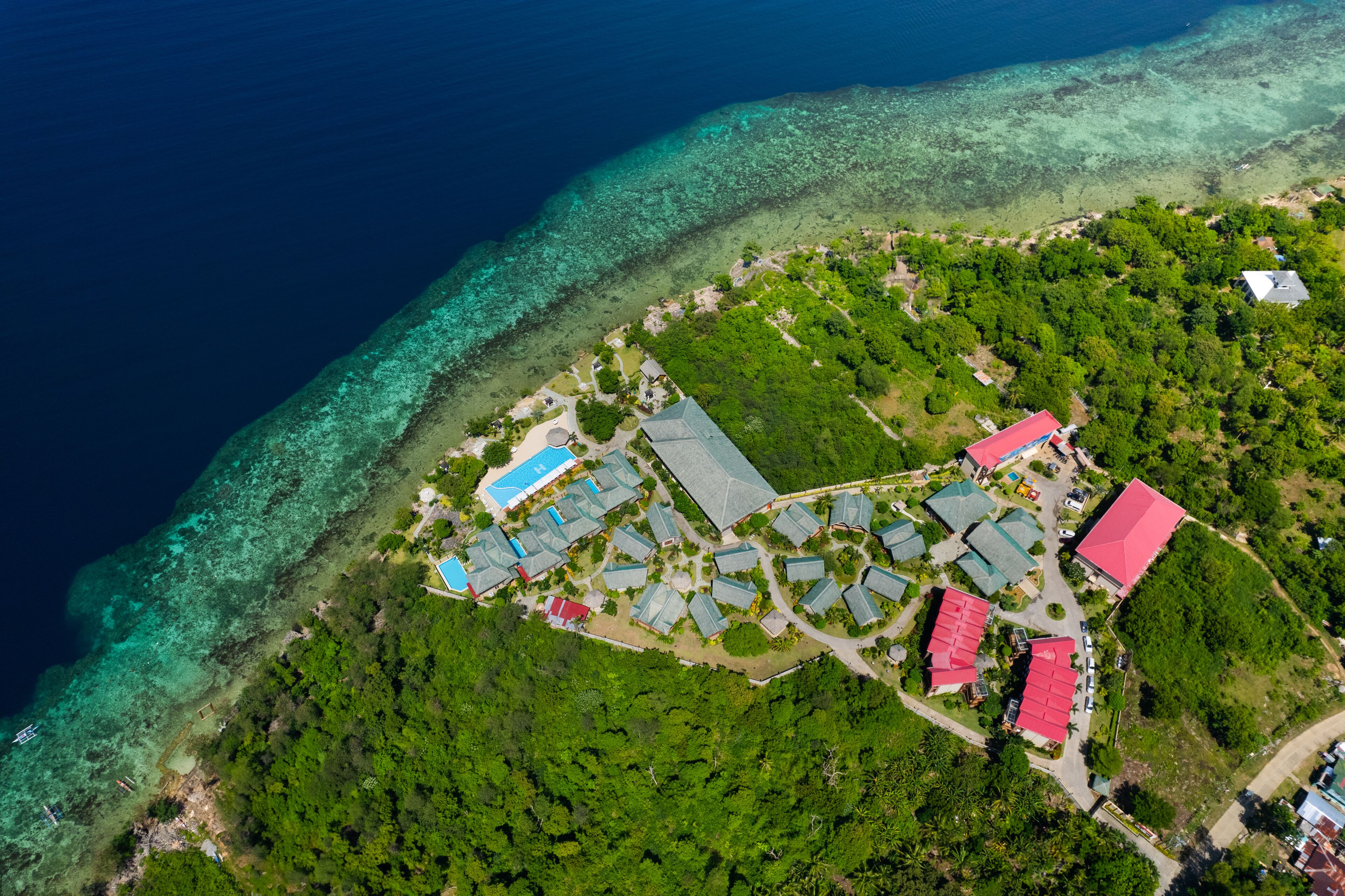 H Resorts - The Coral Cliff