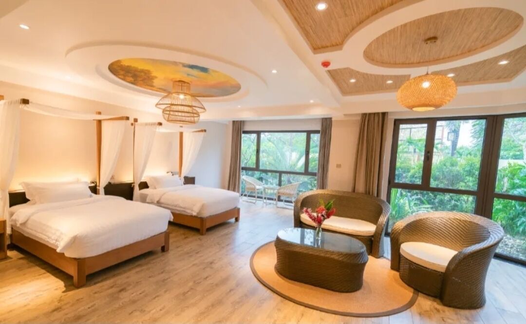 H Resorts - The Coral Cliff