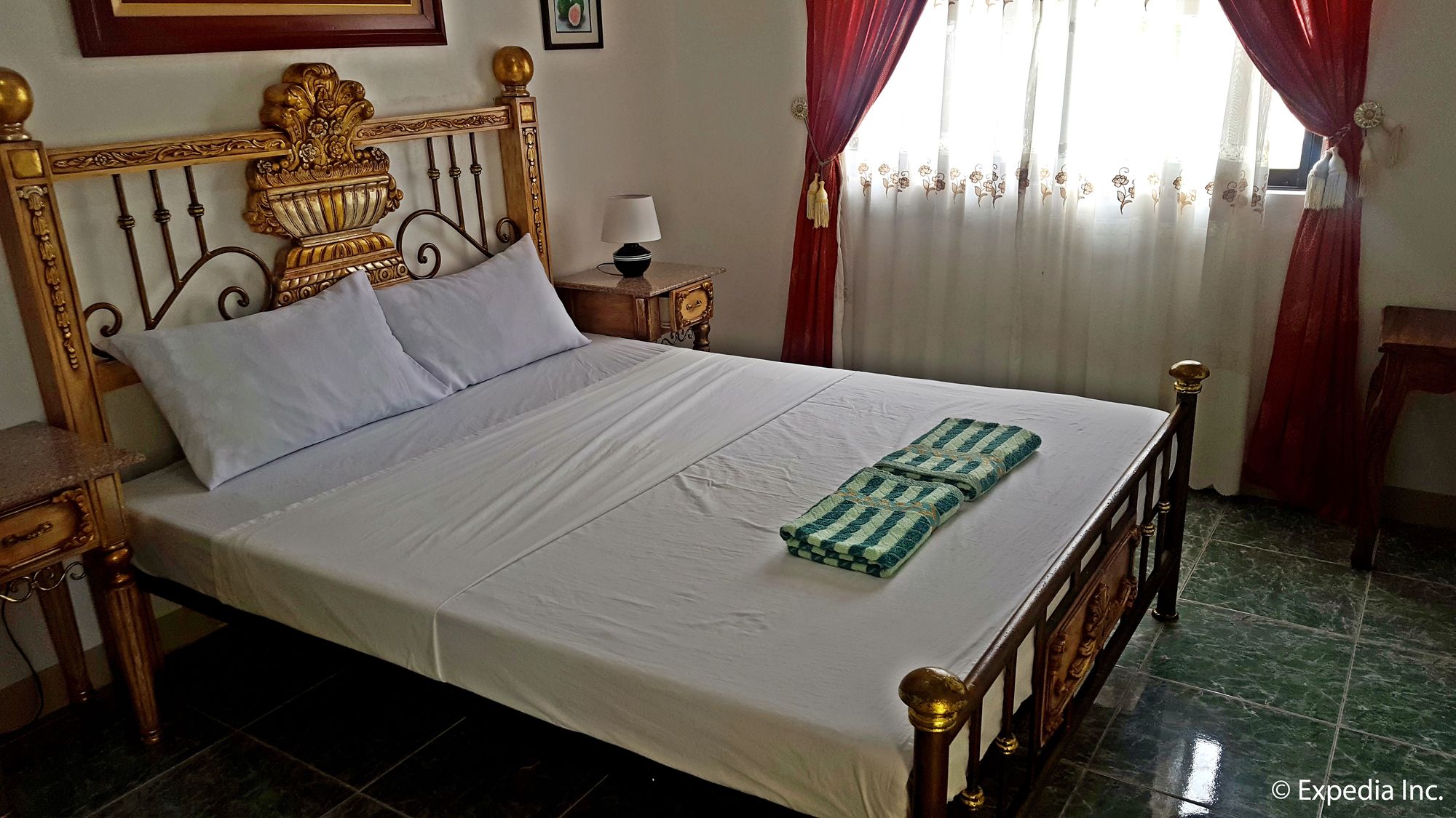 White Castle Resort & Hotel