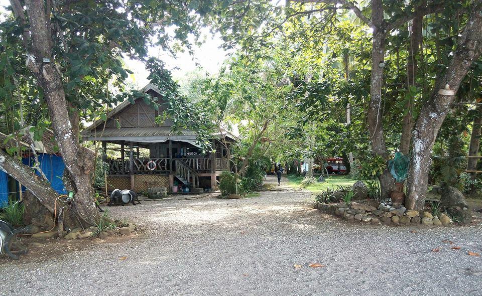 Algen's Dive Resort