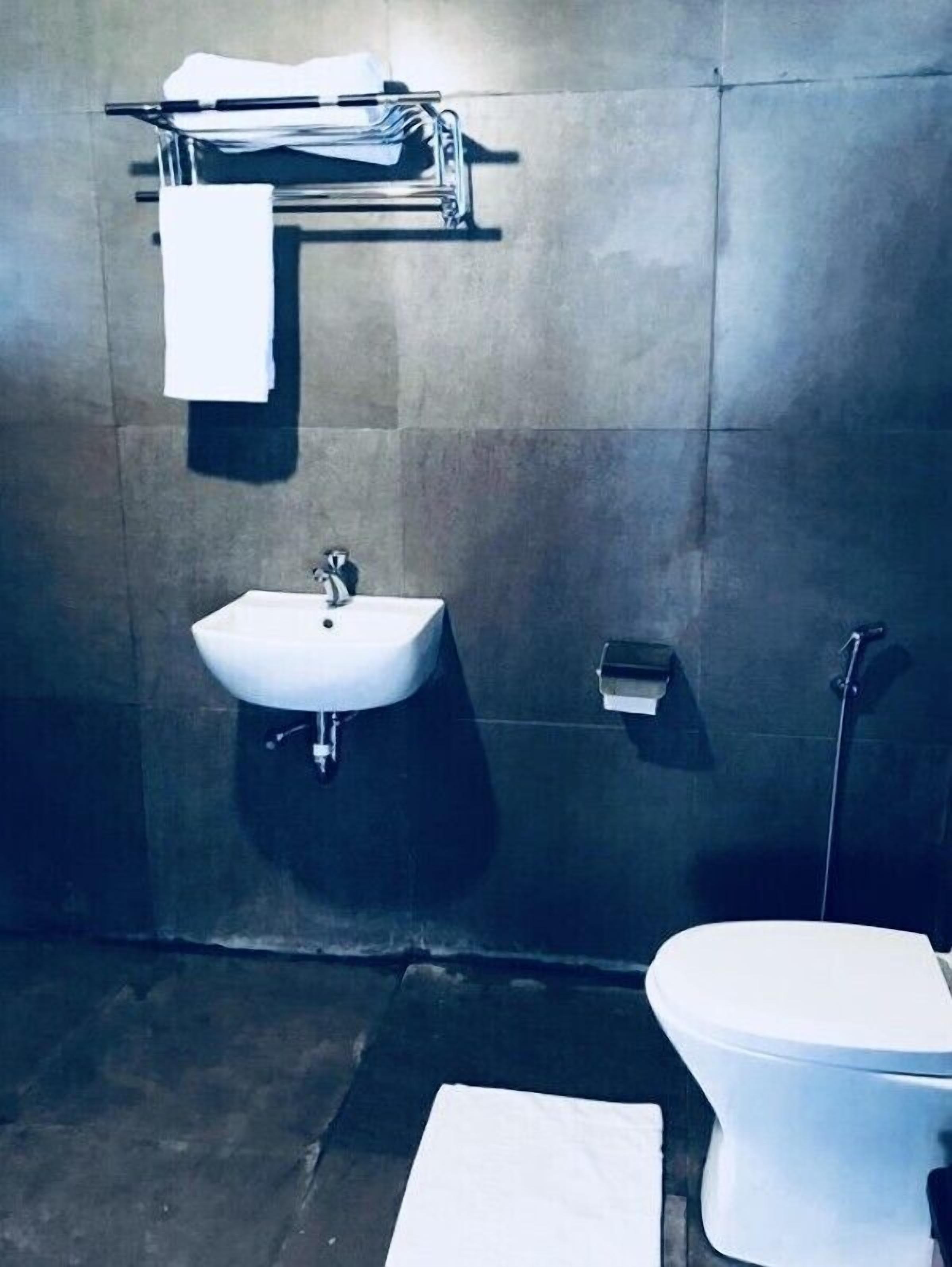 Bintana Sa Paraiso Binunsaran