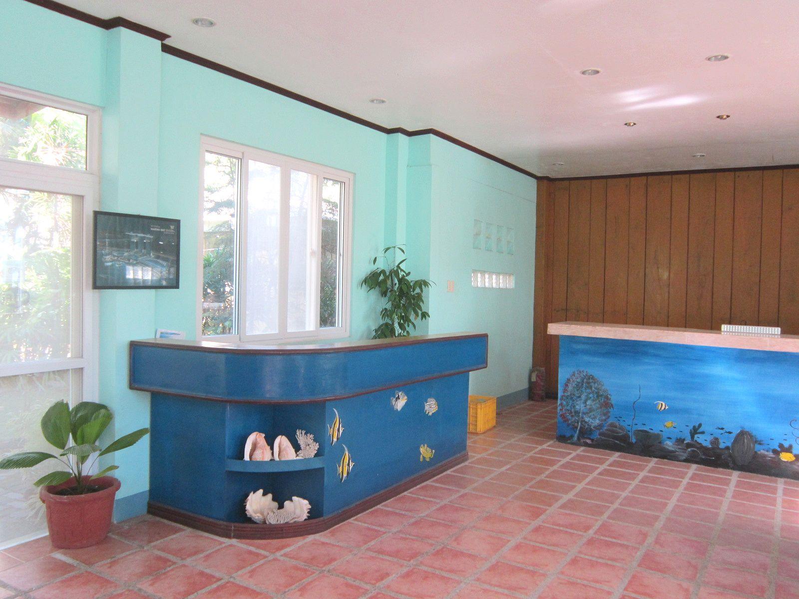 Caves Dive Resort