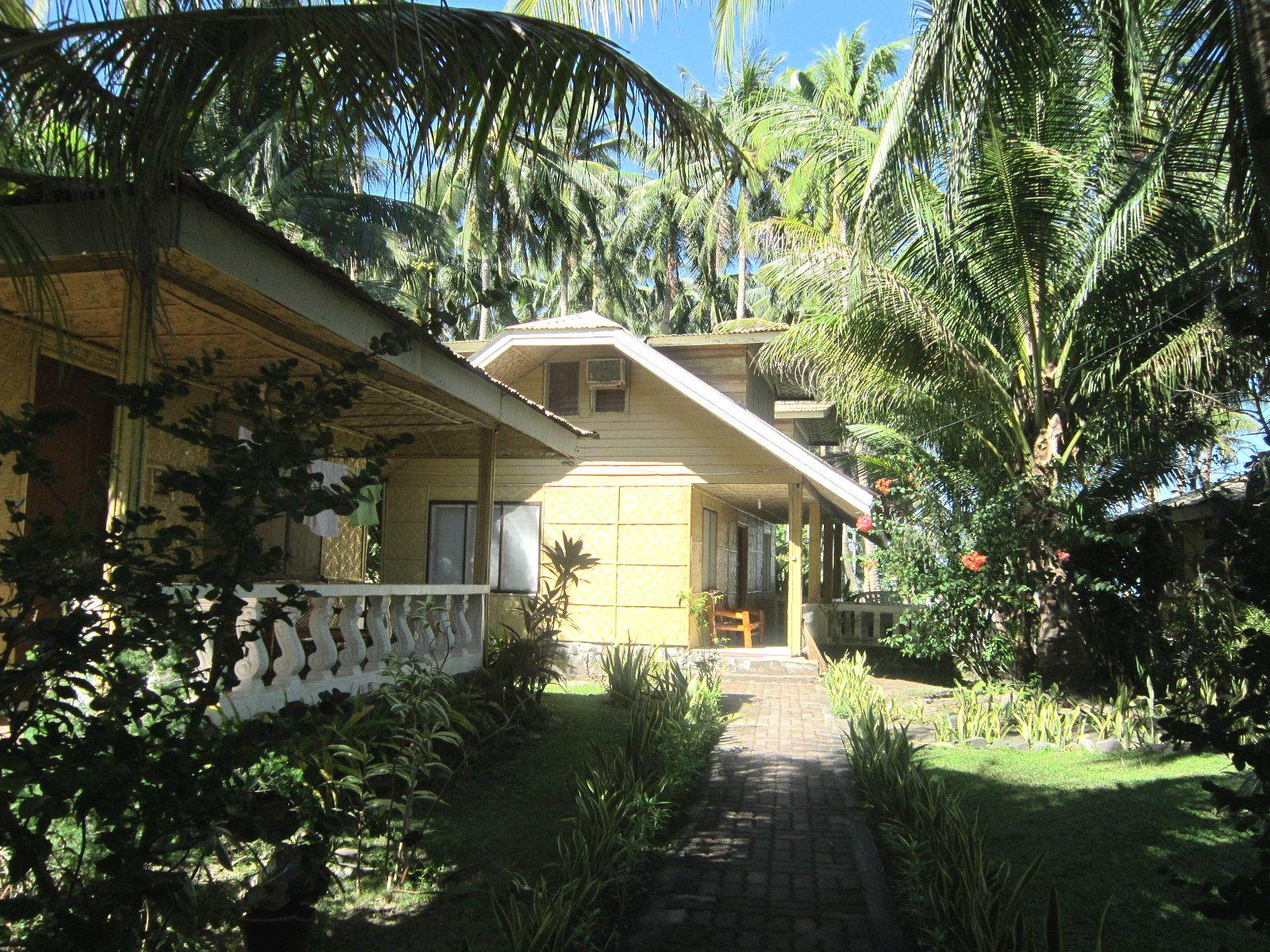 Caves Dive Resort