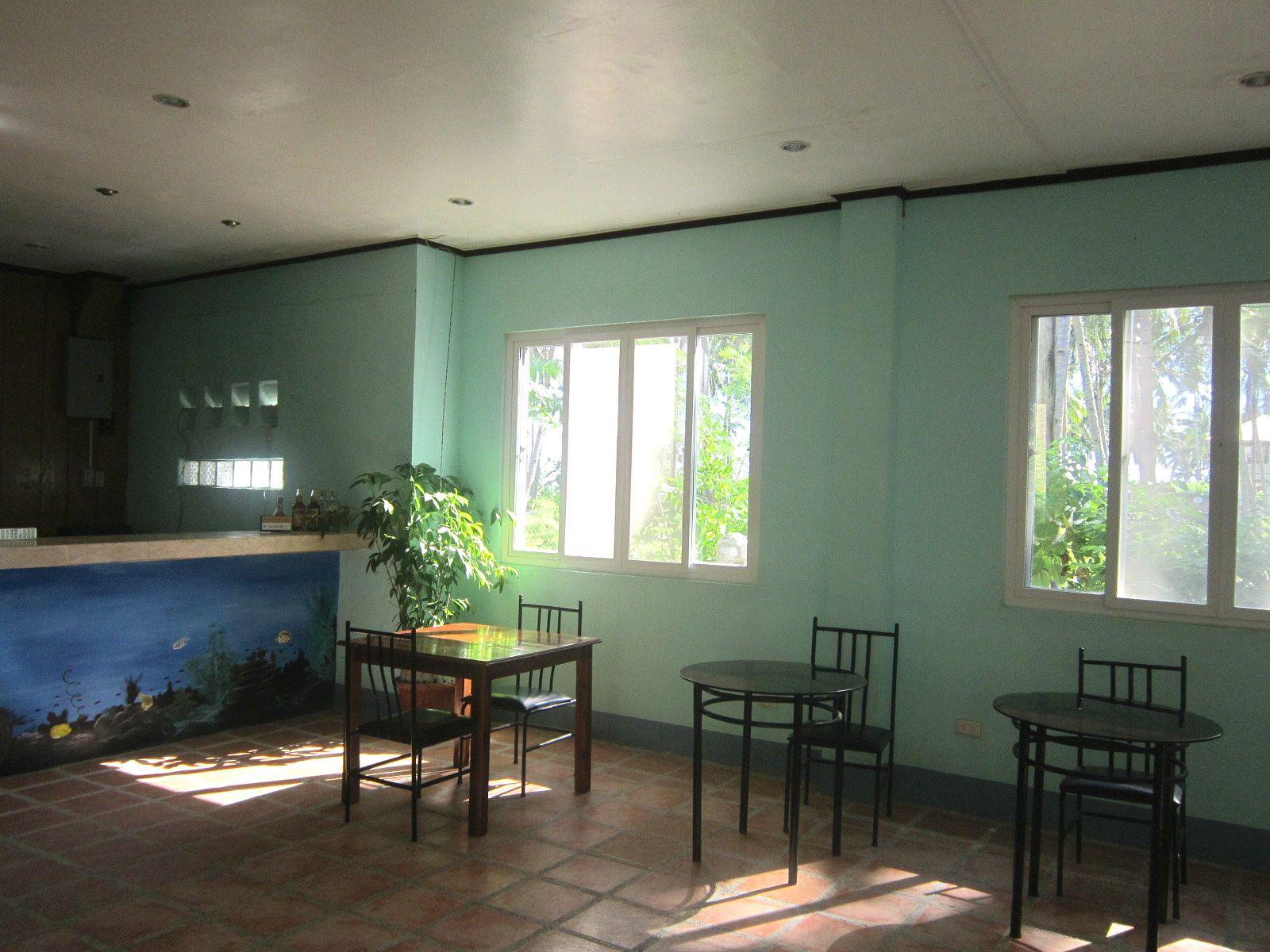 Caves Dive Resort