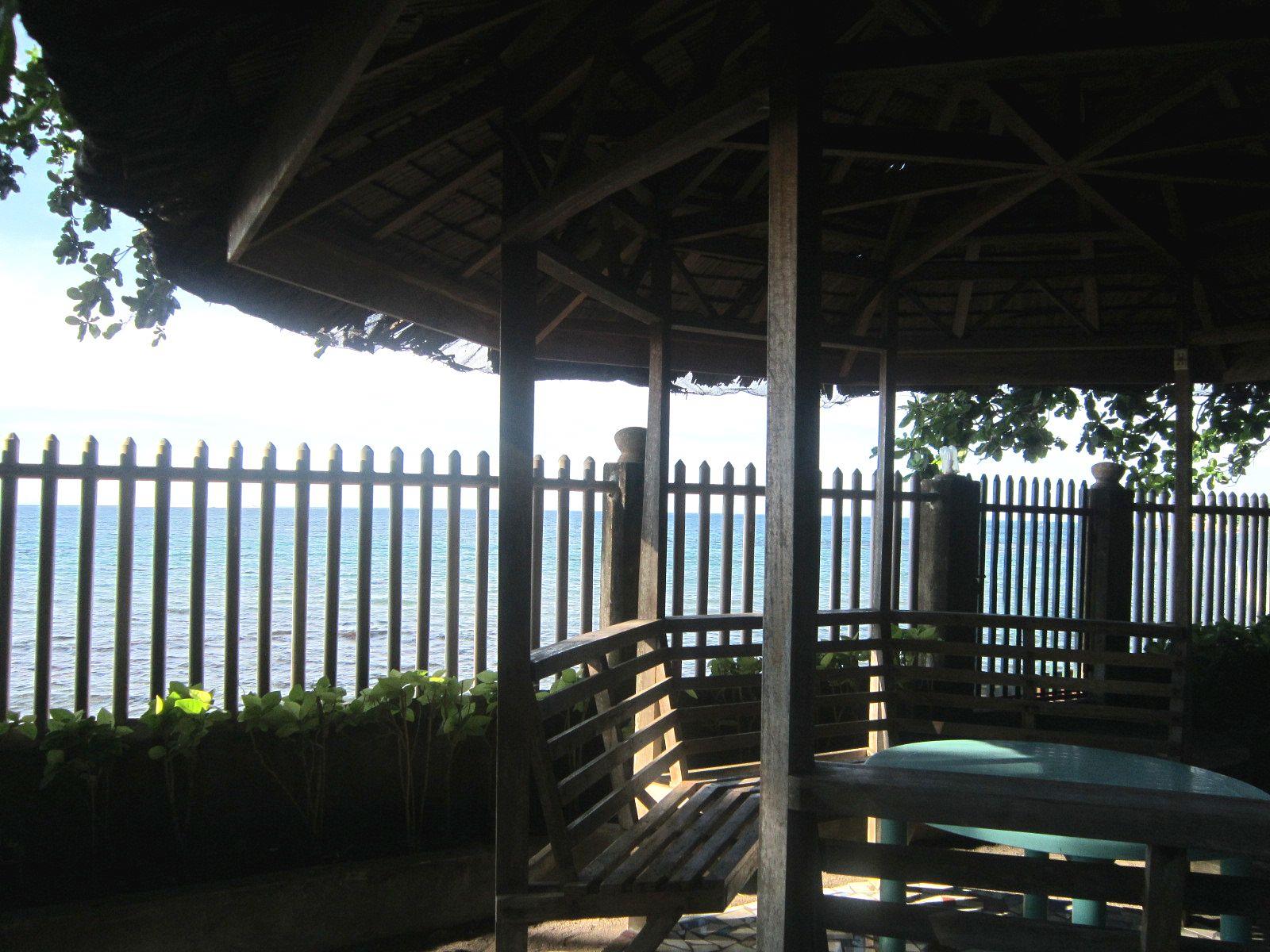 RedDoorz @ July's Haven Seaside Pension Camiguin