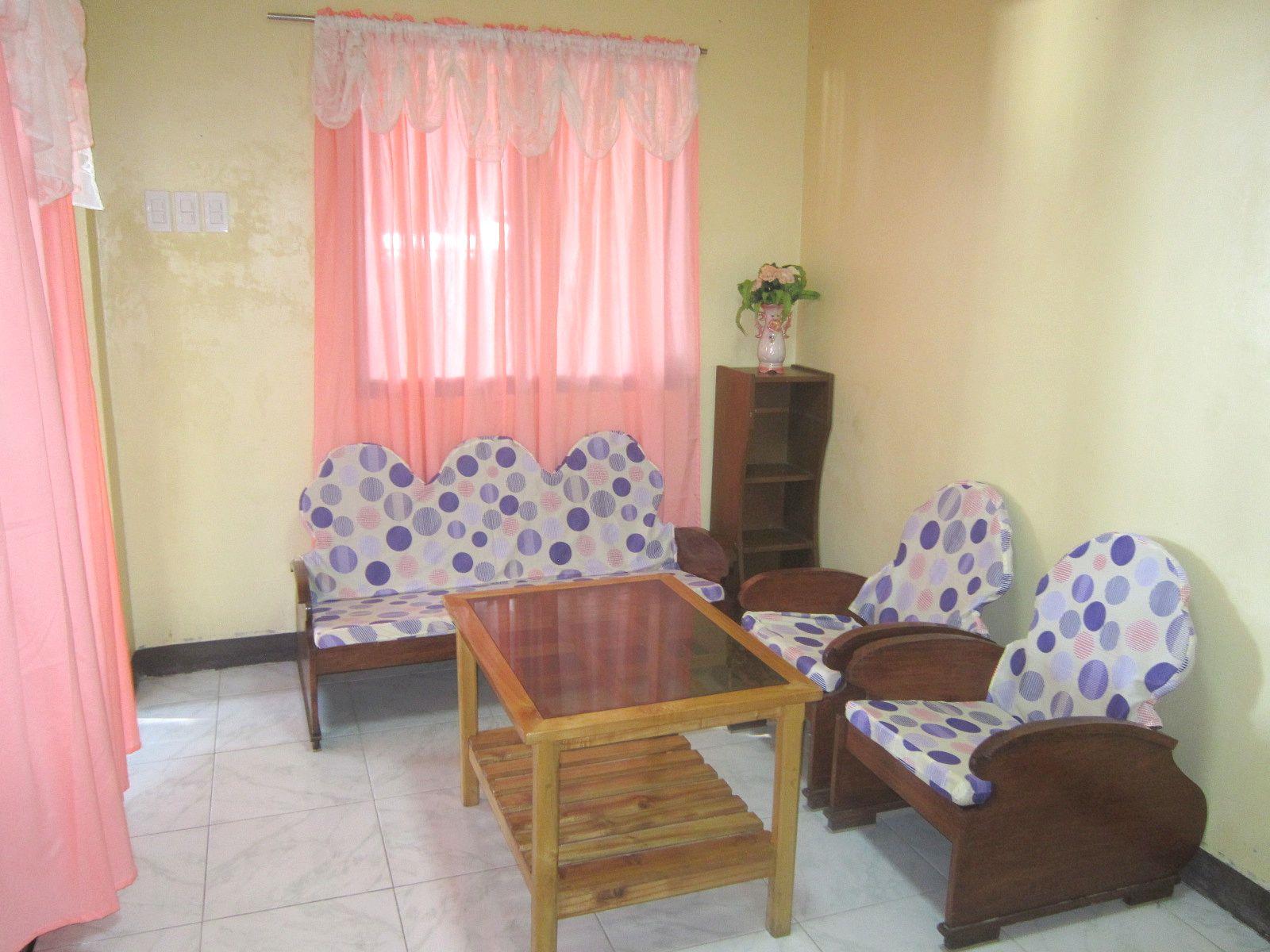 RedDoorz @ July's Haven Seaside Pension Camiguin