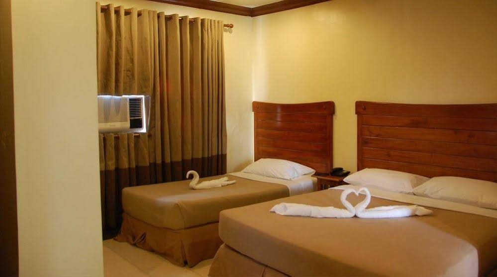 Candon Hotel