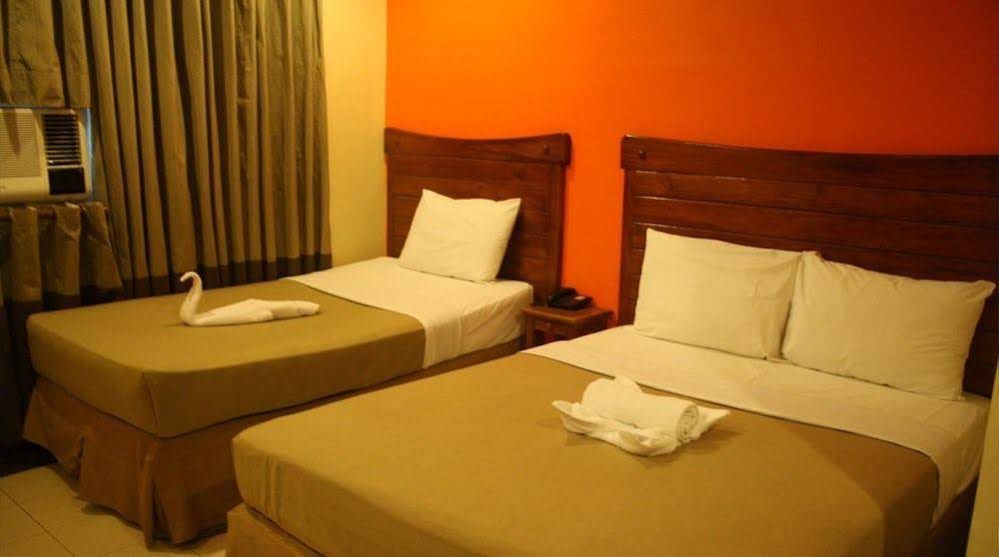 Candon Hotel