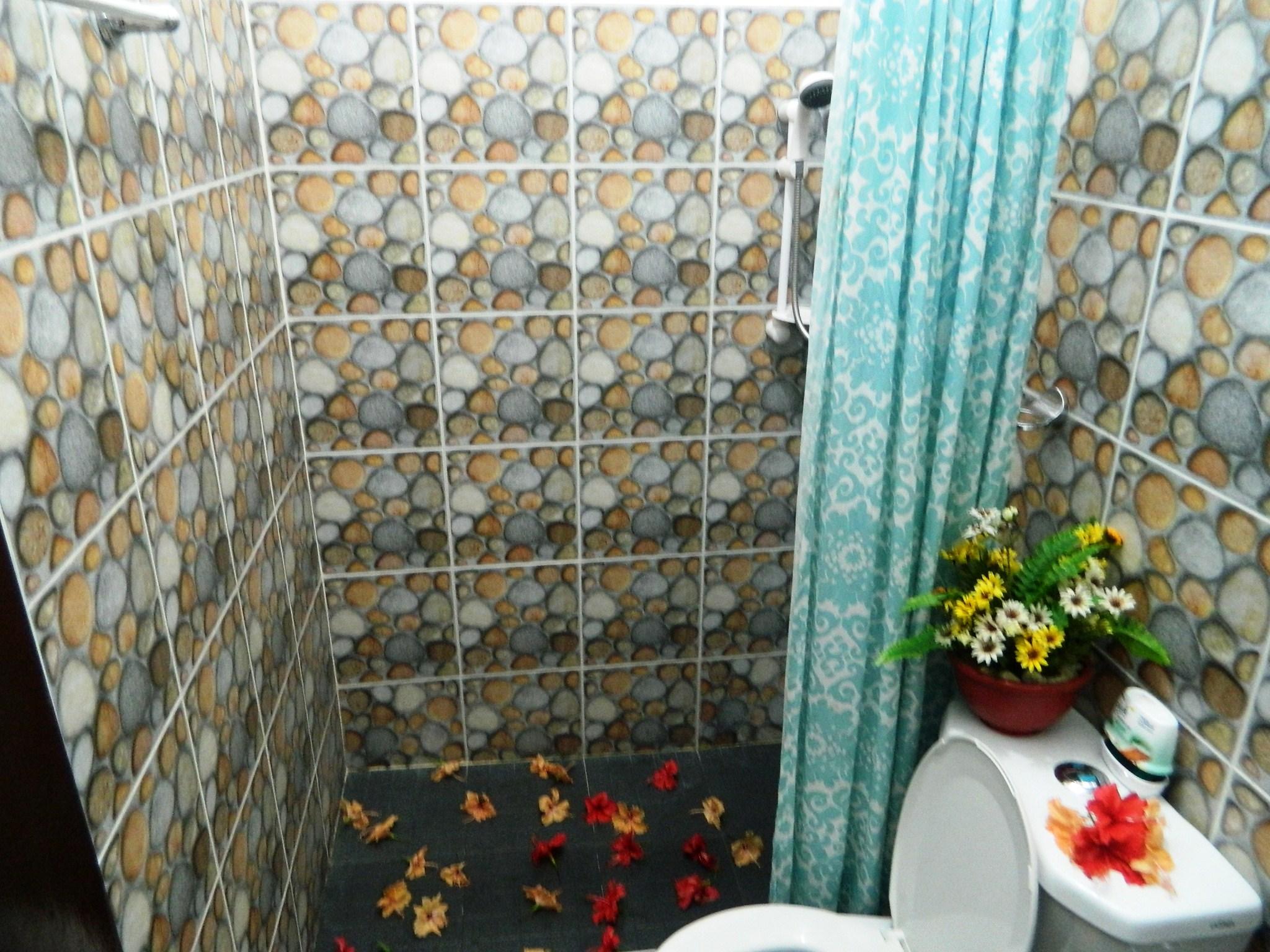 Candice Lucy Hotel Caticlan