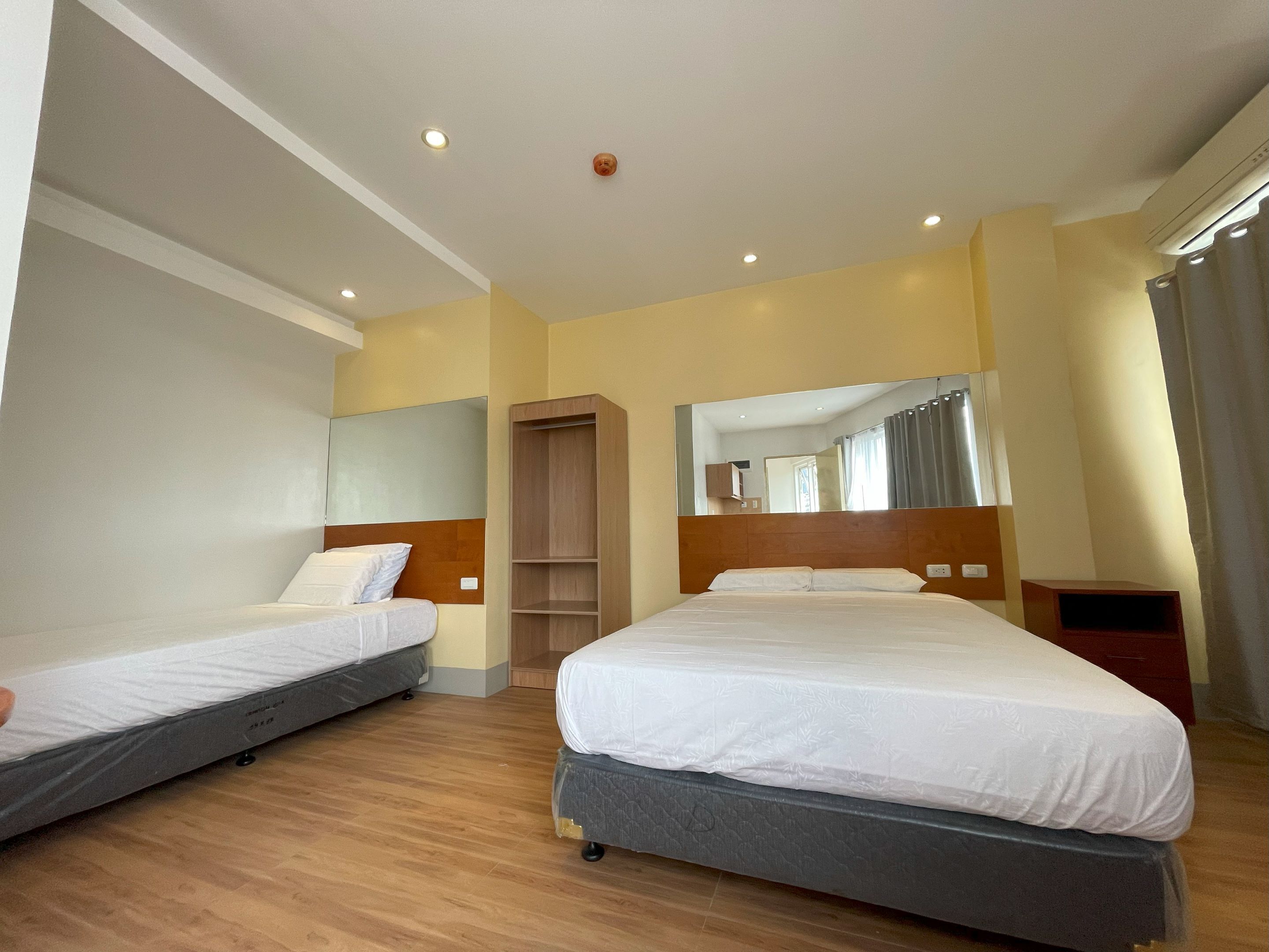 Almond Suites Cebu powered by Cocotel