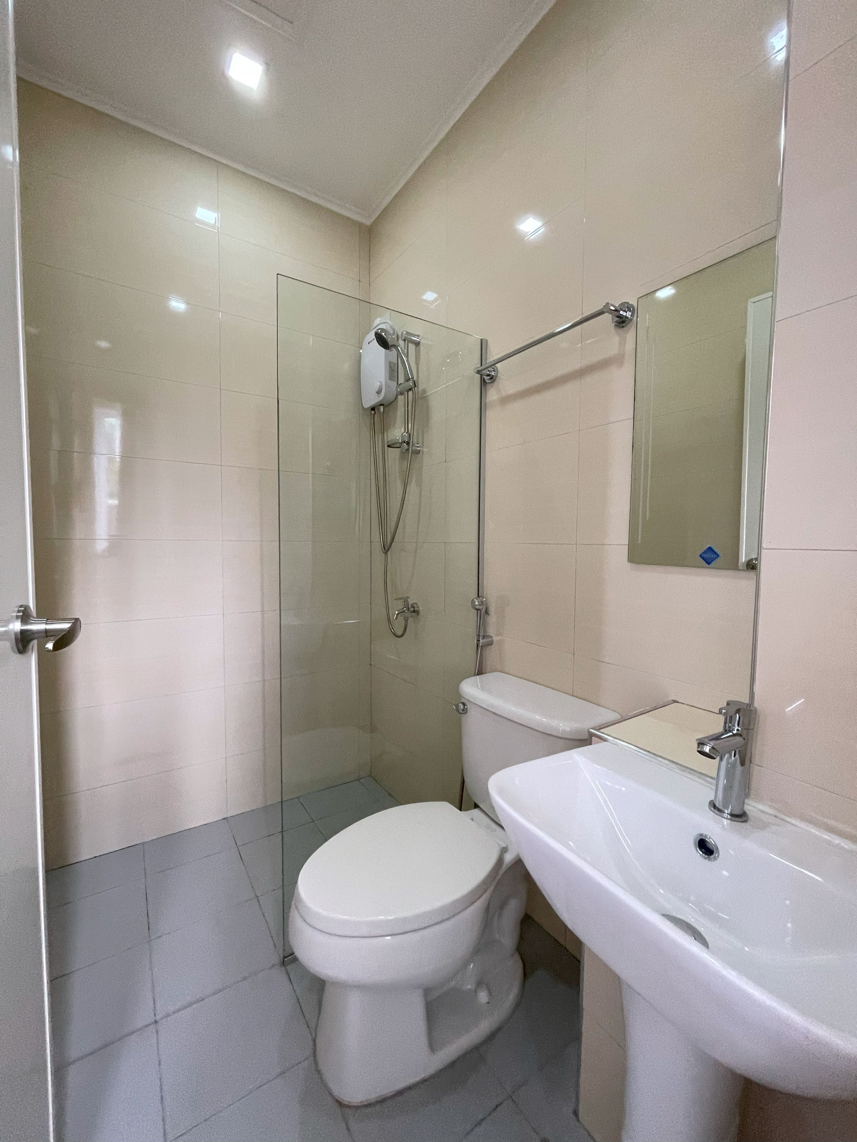Almond Suites Cebu powered by Cocotel
