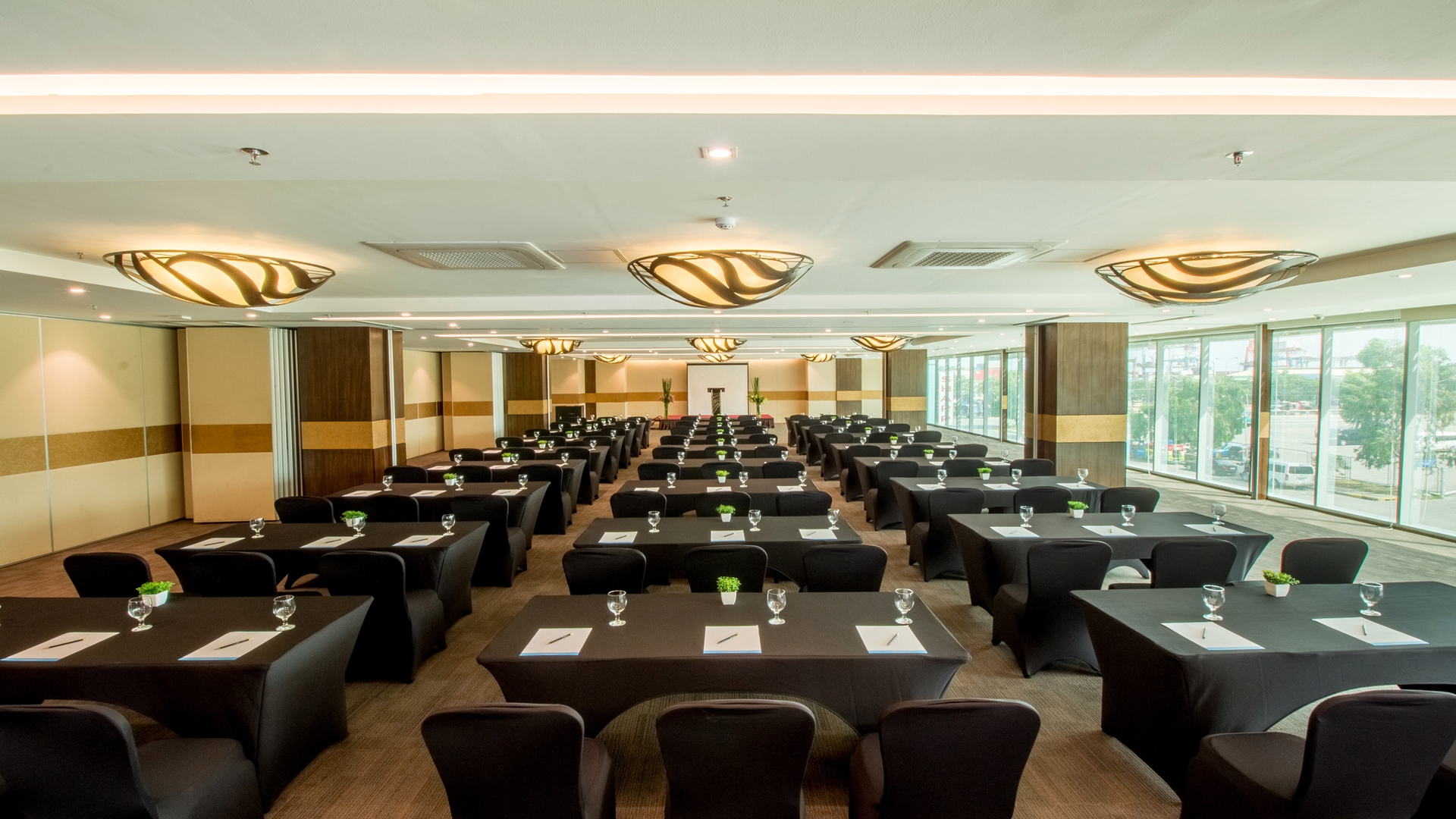 Bayfront Hotel Cebu