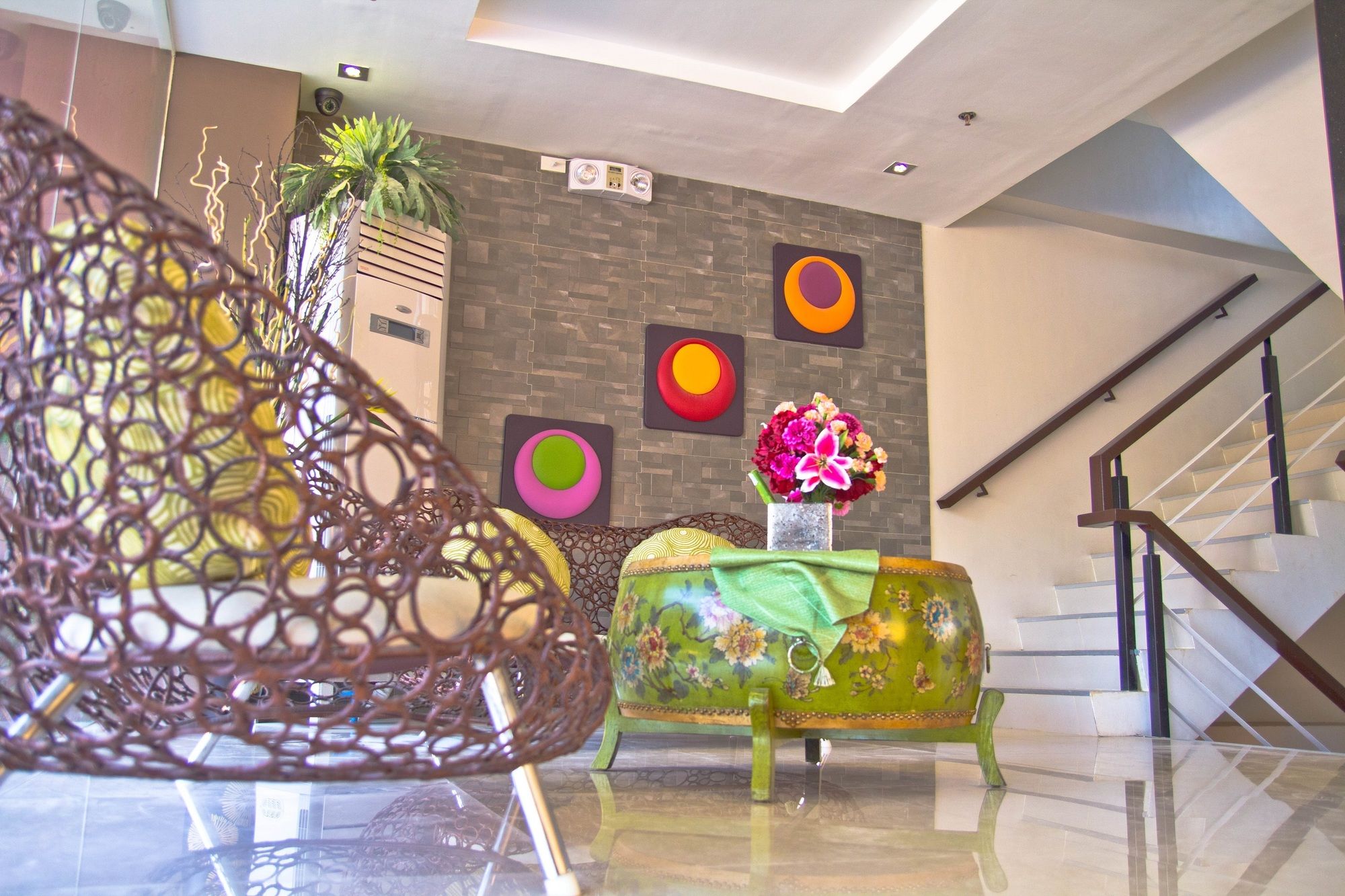 Canberry Hotel