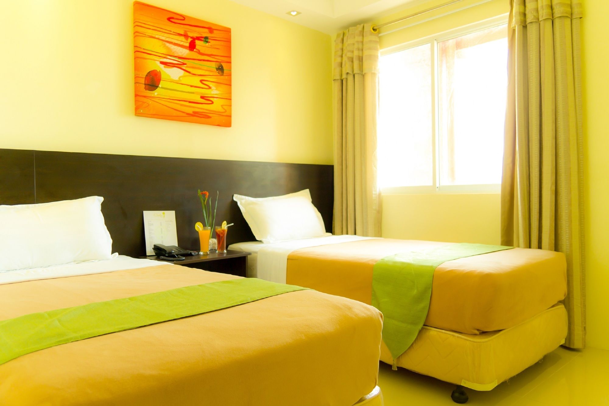 Canberry Hotel