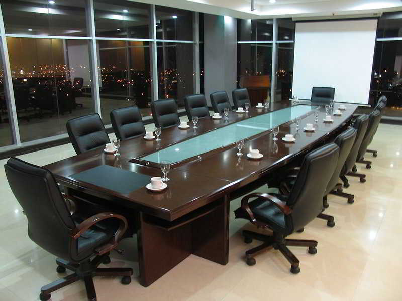 Crown Regency Hotel & Towers Cebu