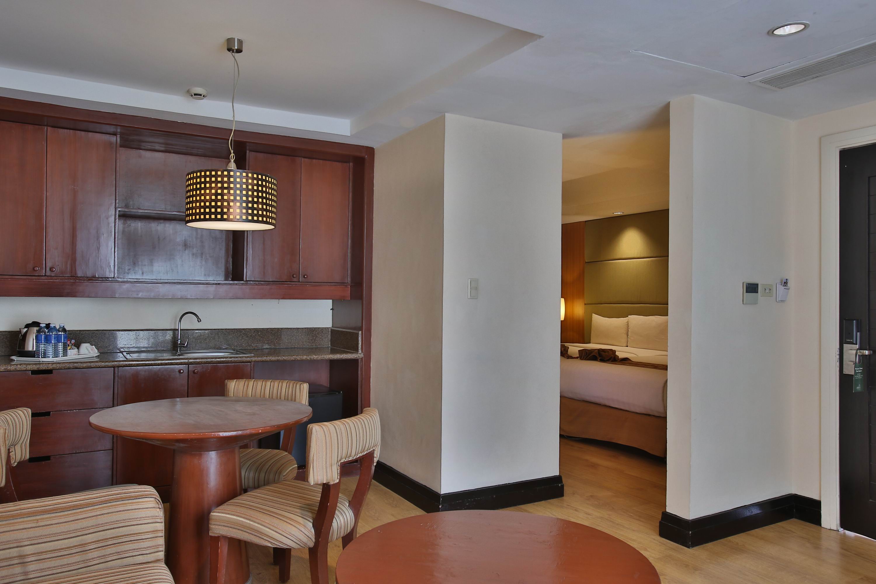 Crown Regency Hotel & Towers Cebu