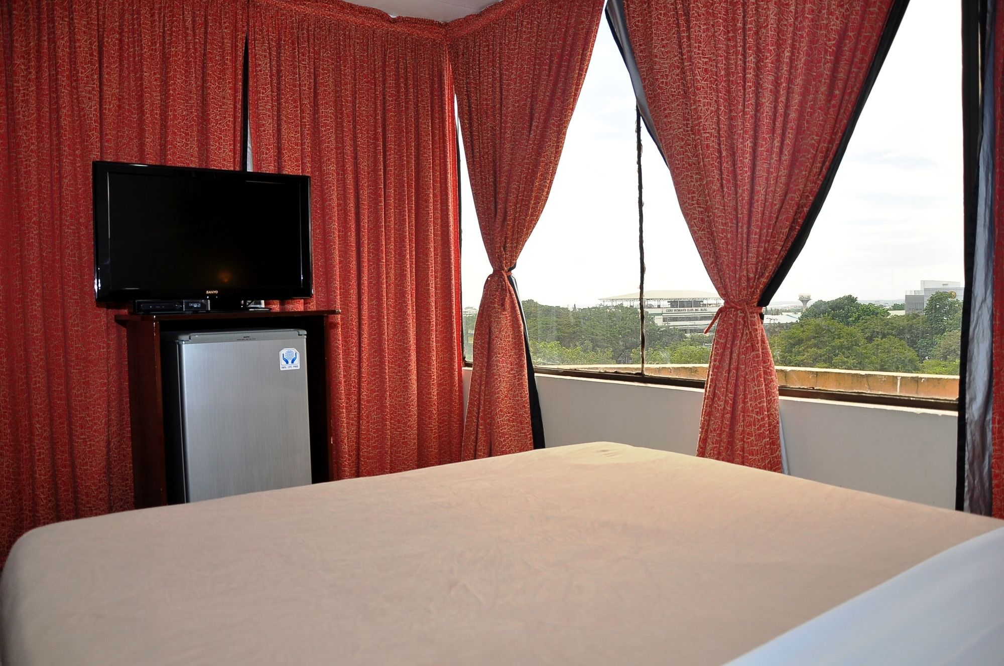 Elegant Circle Inn